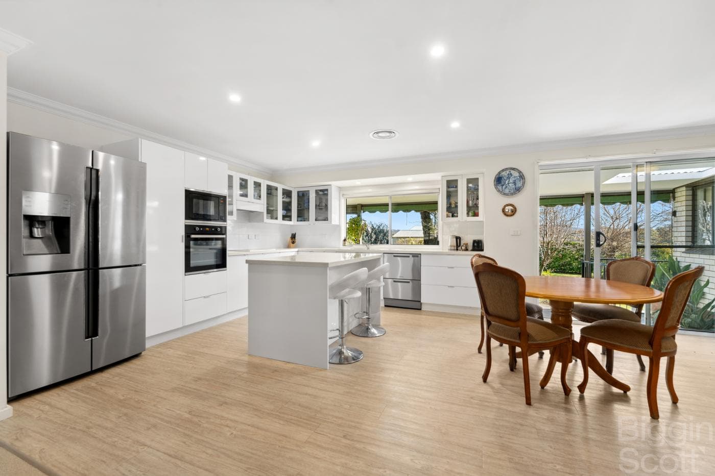 16/24 Ocean Avenue, Double Bay, Mount Isa - Image 1