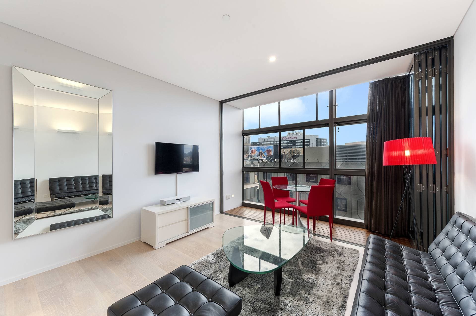 802, 8 Park Lane, Chippendale - Image 1