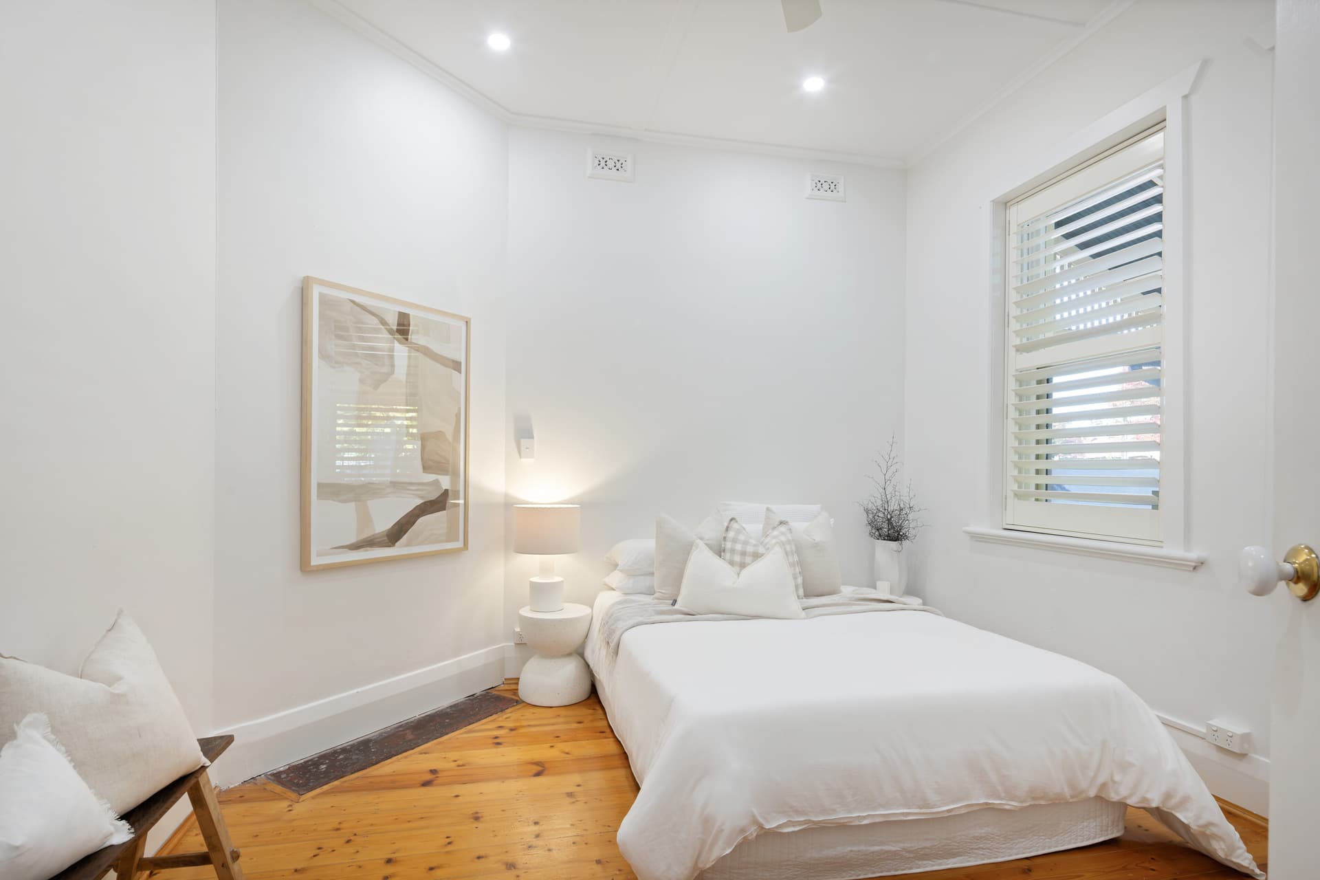 2 Clayton Avenue, Plympton - Thumbnail 3