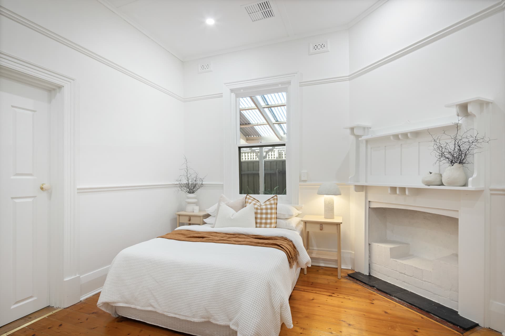 2 Clayton Avenue, Plympton - Thumbnail 4