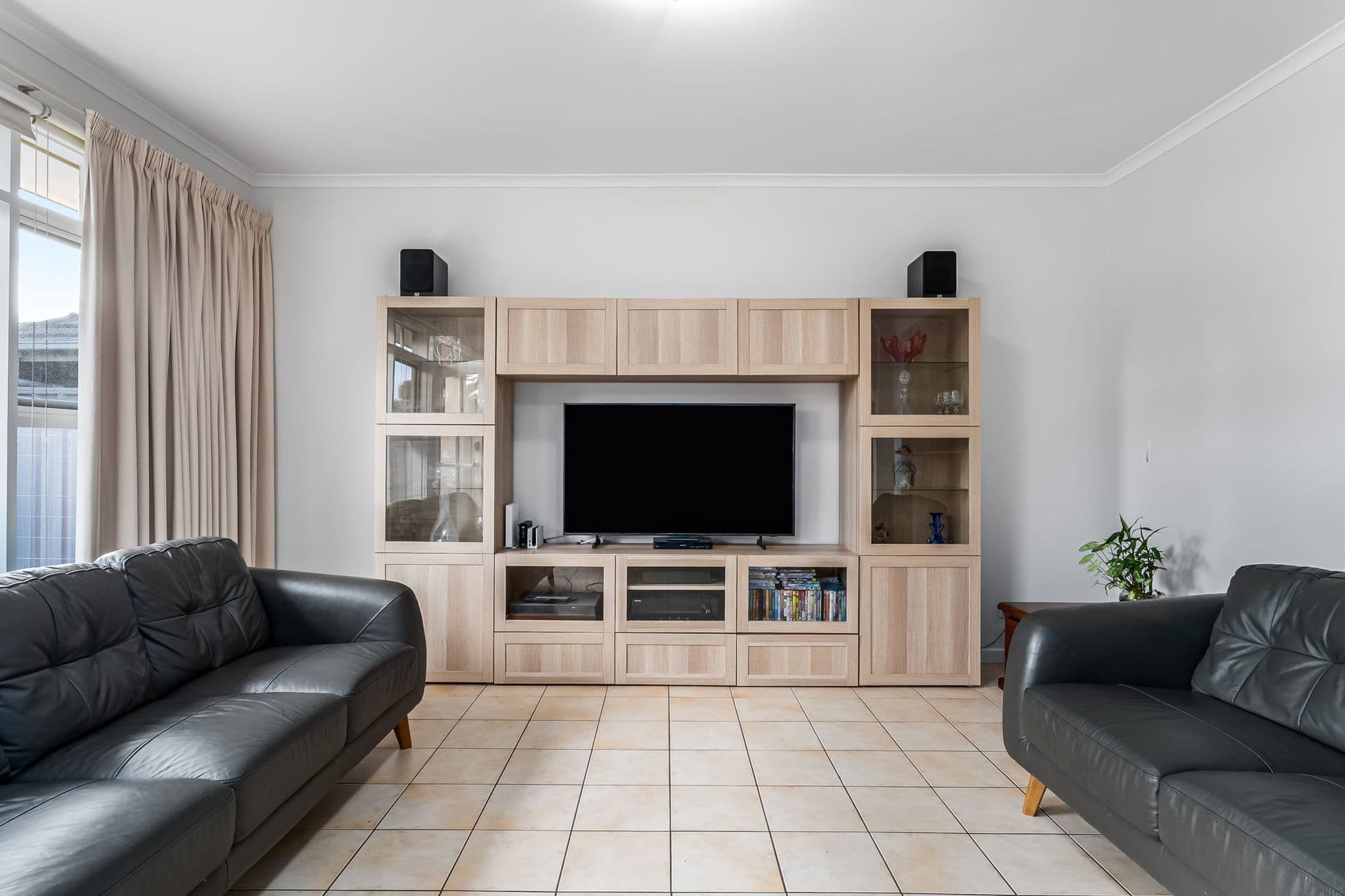 23 Clayton Avenue, Plympton - Thumbnail 5
