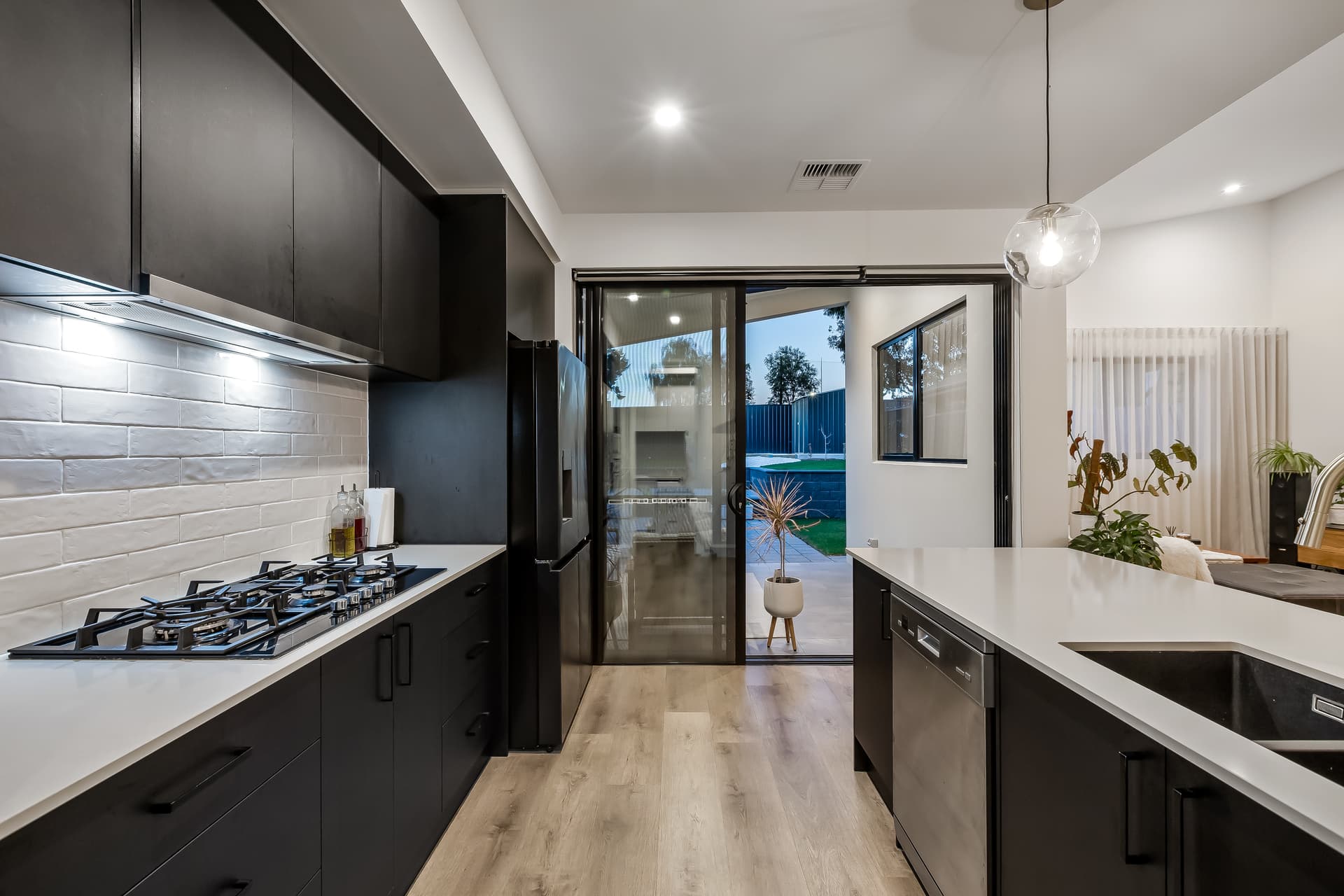 205A Black Road, Flagstaff Hill - Thumbnail 4