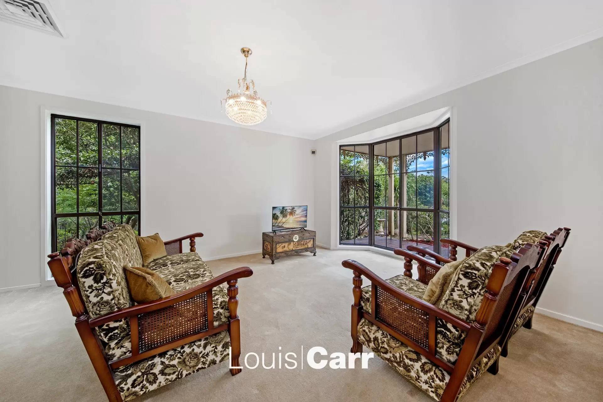 4 Drawbridge Place, Castle Hill NSW, Castle Hill - Thumbnail 2