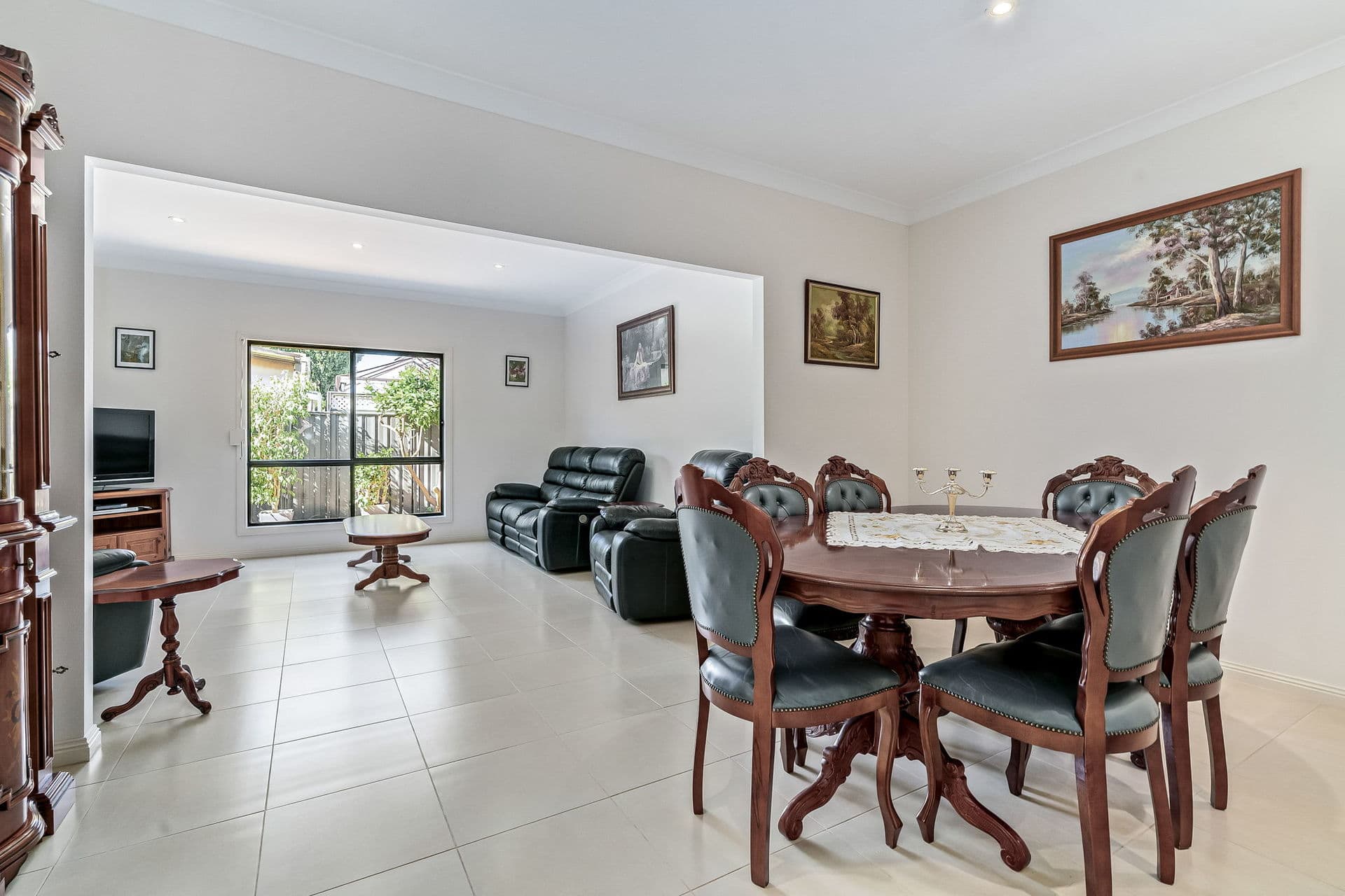 12A Dew Street, Mile End - Thumbnail 2