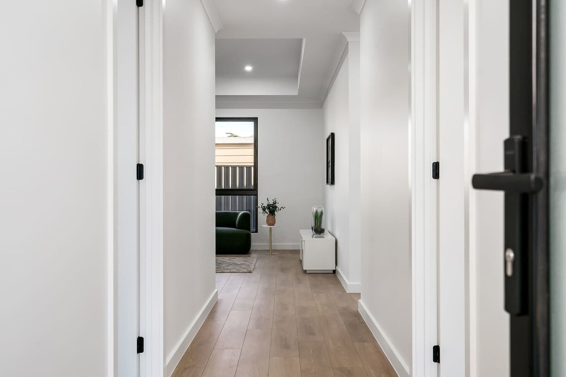 1A Birch Grove, Dernancourt - Thumbnail 2