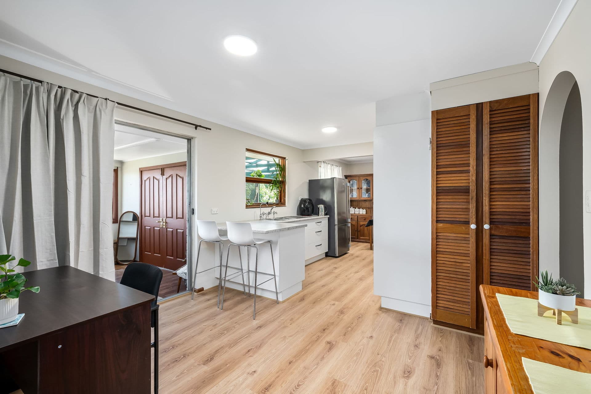 73 Pine Drive, Aberfoyle Park - Thumbnail 5