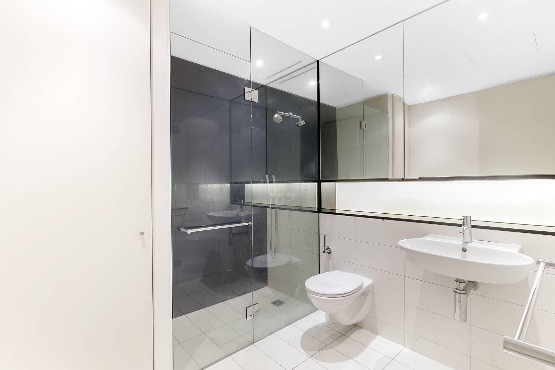 2510/101 Bathurst St, Sydney - Thumbnail 4