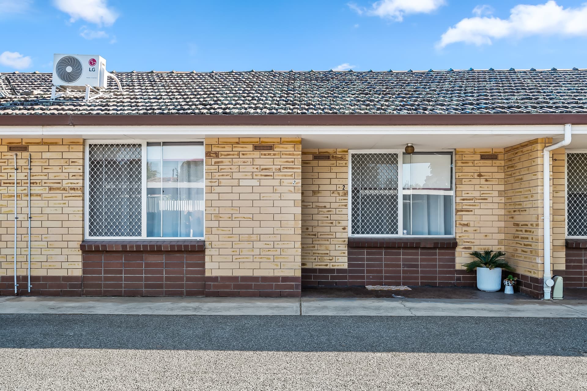 2/27 Daws Road, Mitchell Park - Image 1