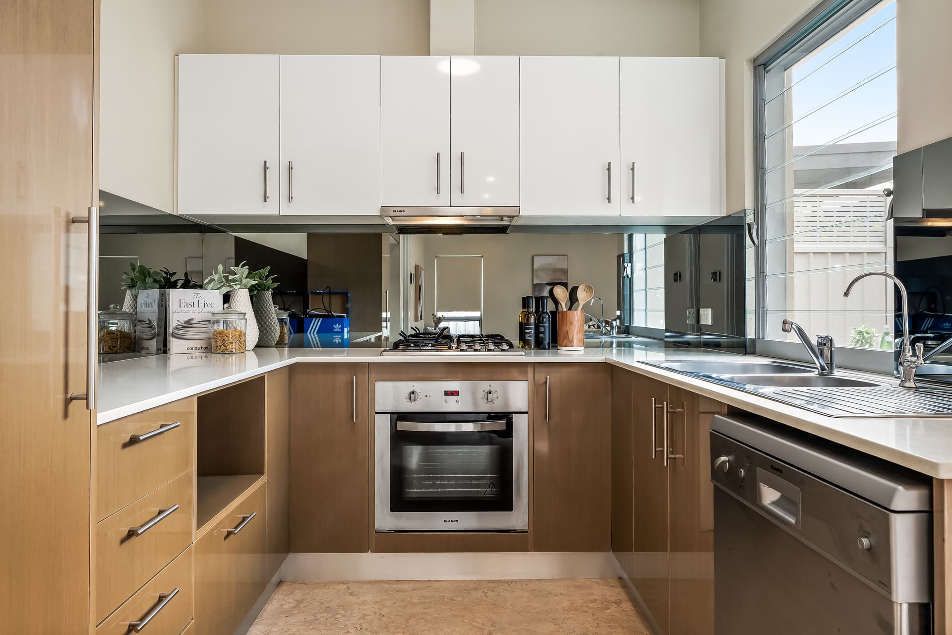 24 Riesling Avenue, Glengowrie - Thumbnail 8