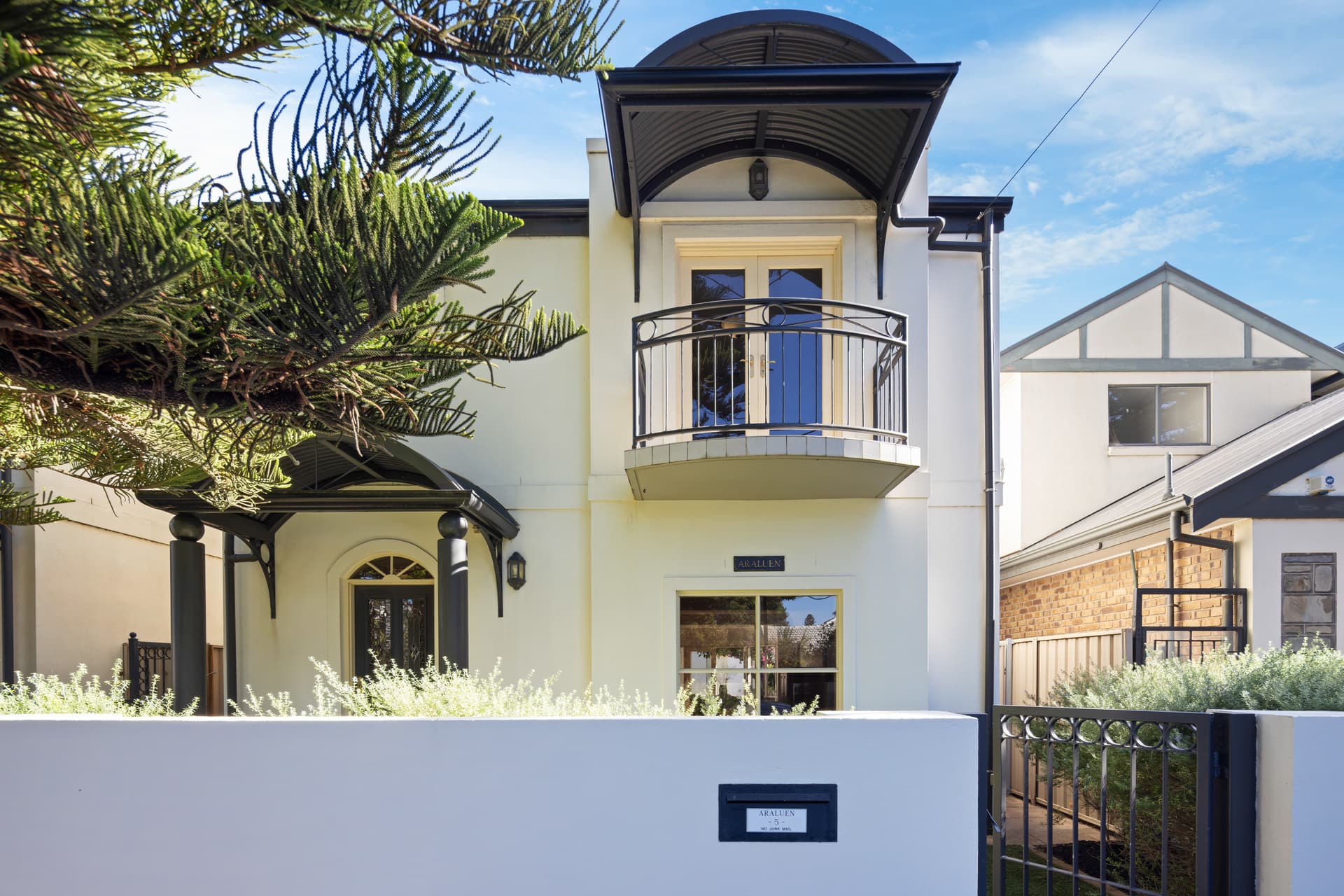 5 Pier Street, Glenelg - Image 1