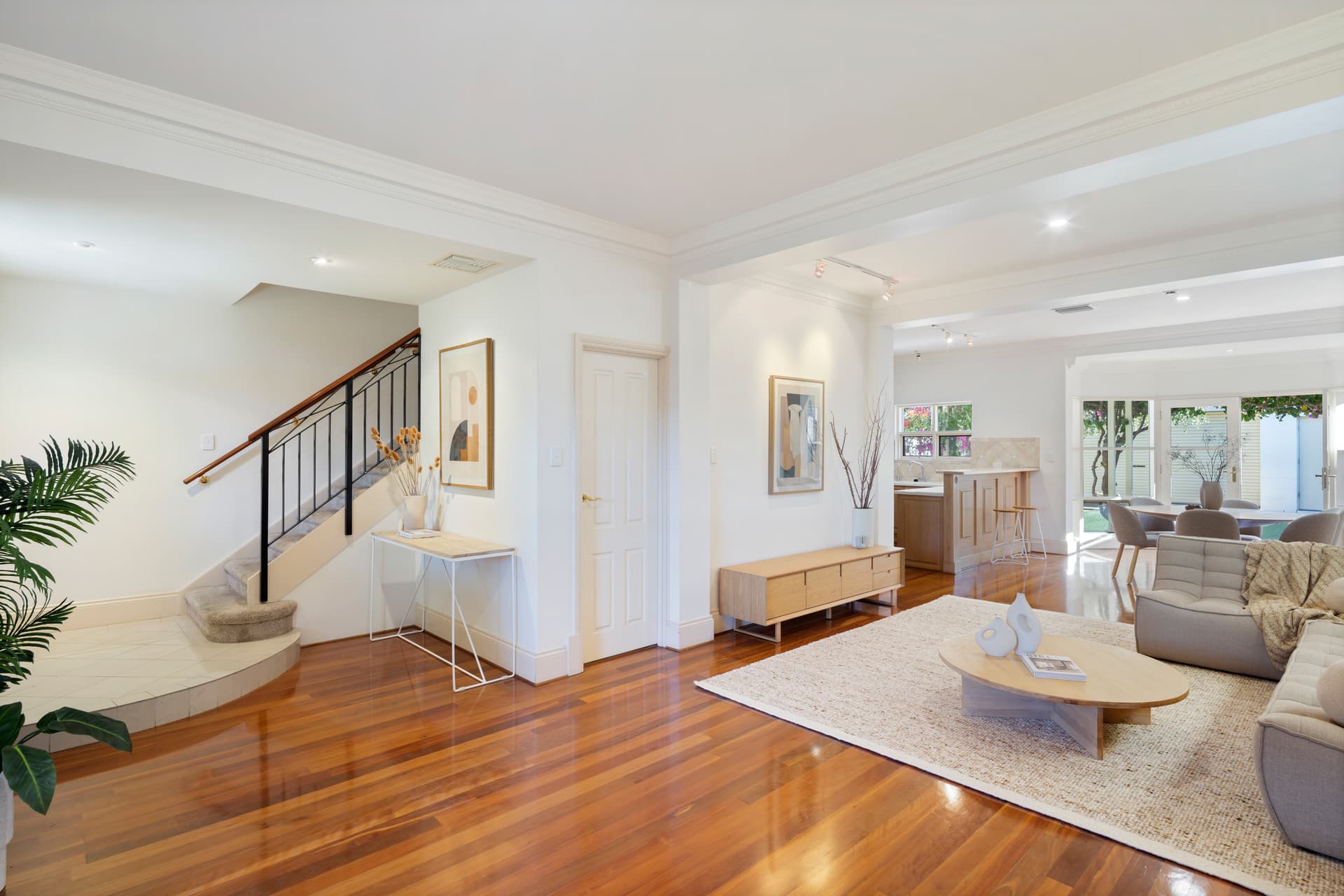 5 Pier Street, Glenelg - Thumbnail 2