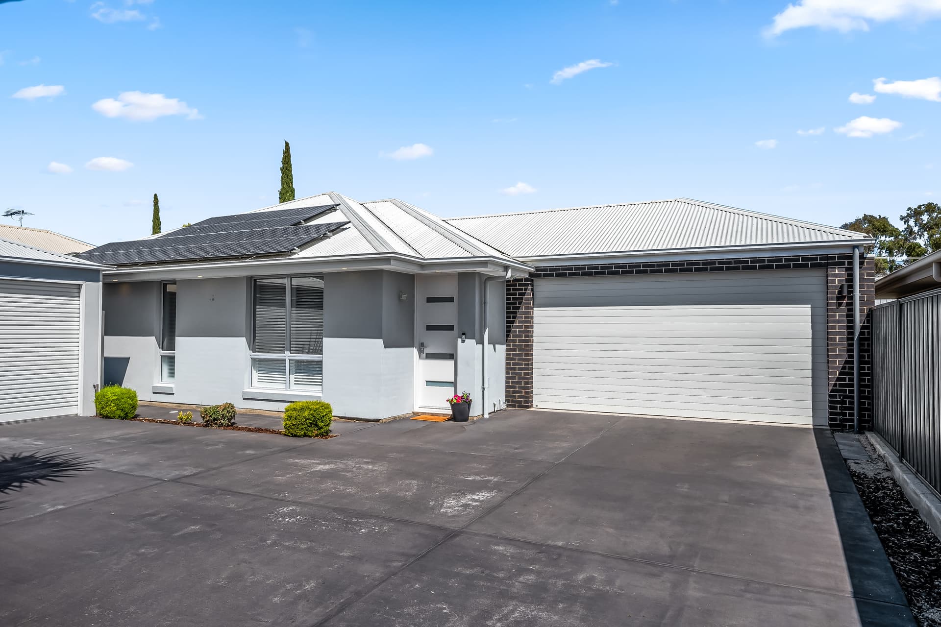 3A Condada Avenue, Park Holme - Thumbnail 2