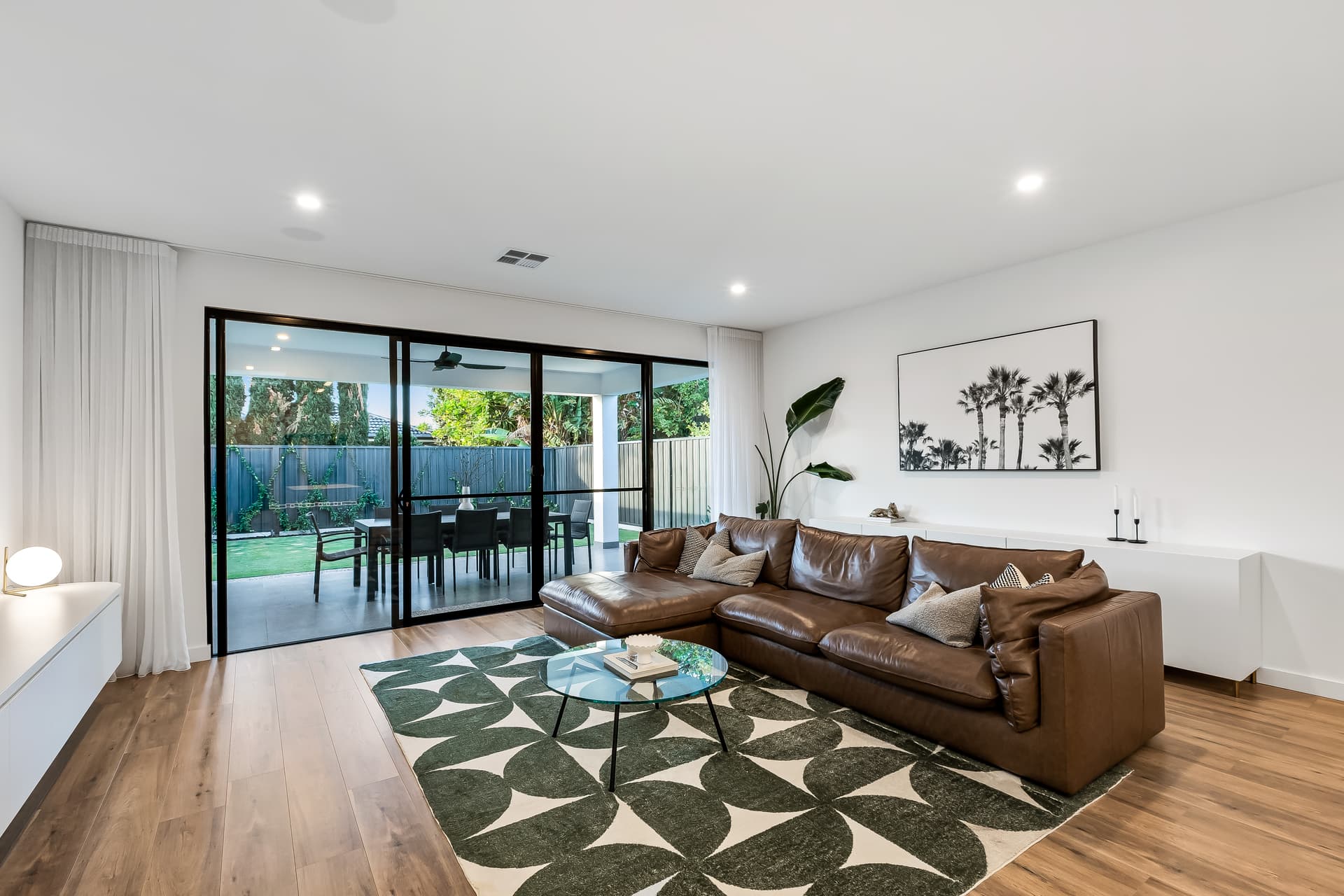 15 Burton Avenue, Park Holme - Thumbnail 8