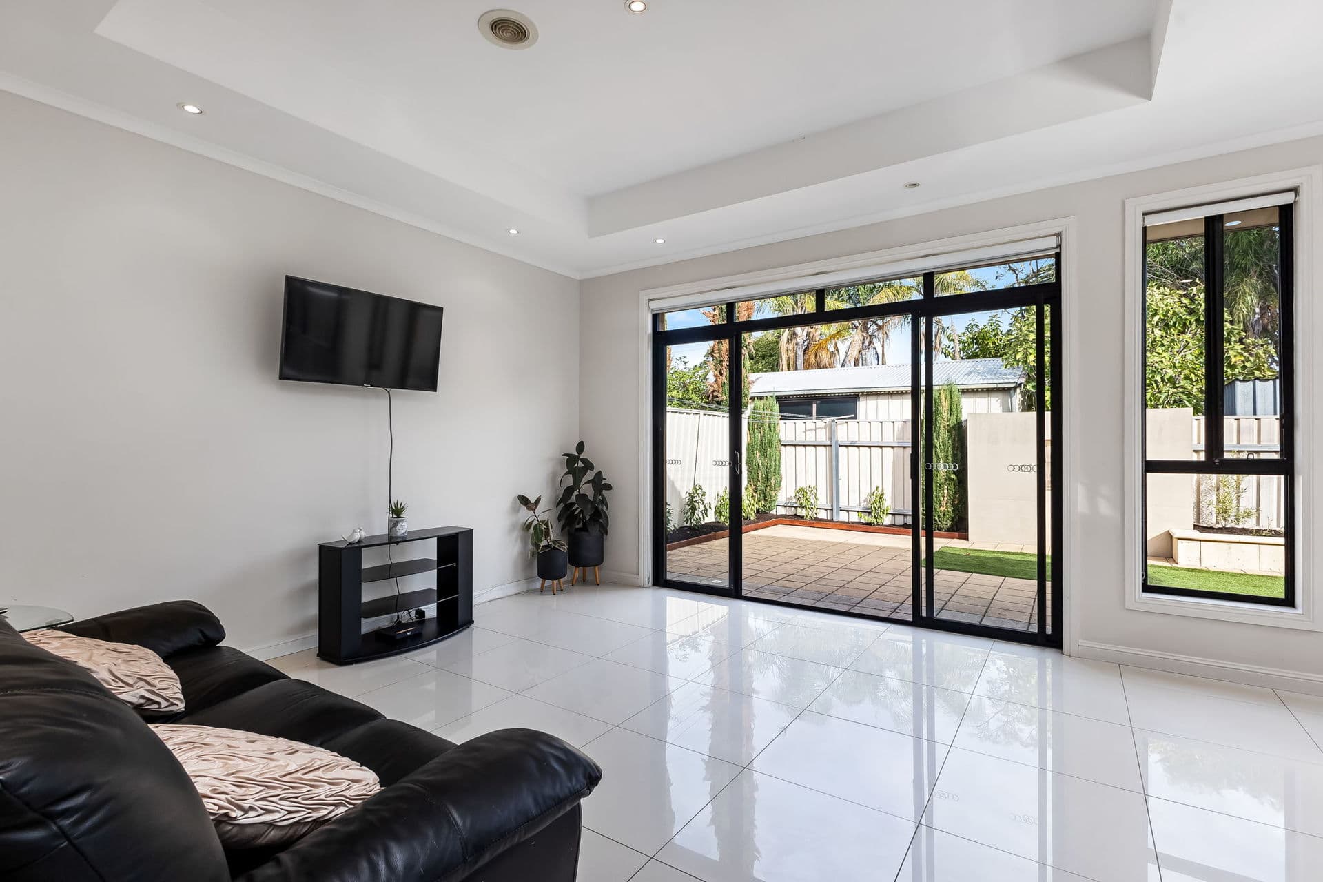 14B Nelson Street, South Plympton - Thumbnail 3