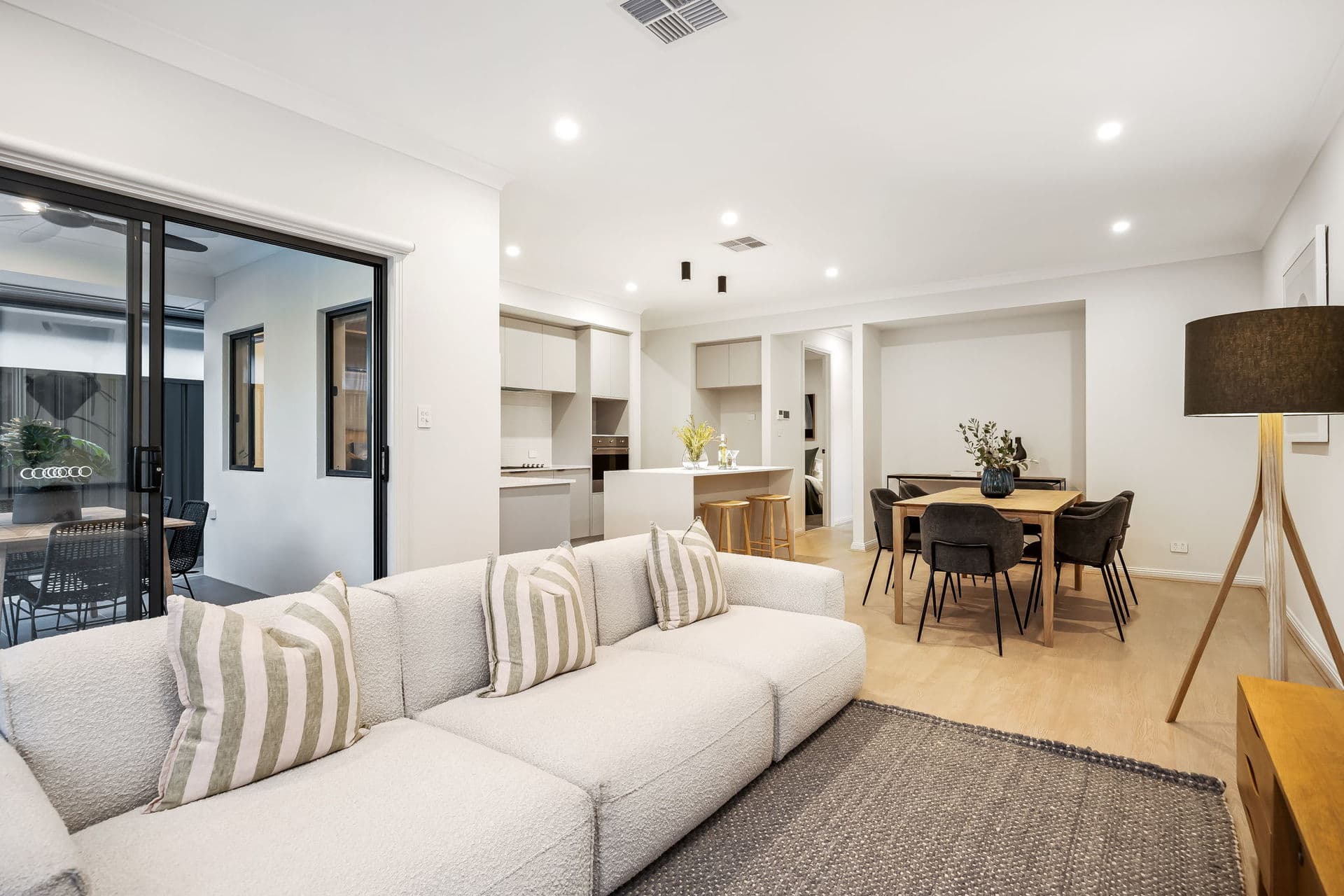 5A Waterhouse Road, South Plympton - Thumbnail 3