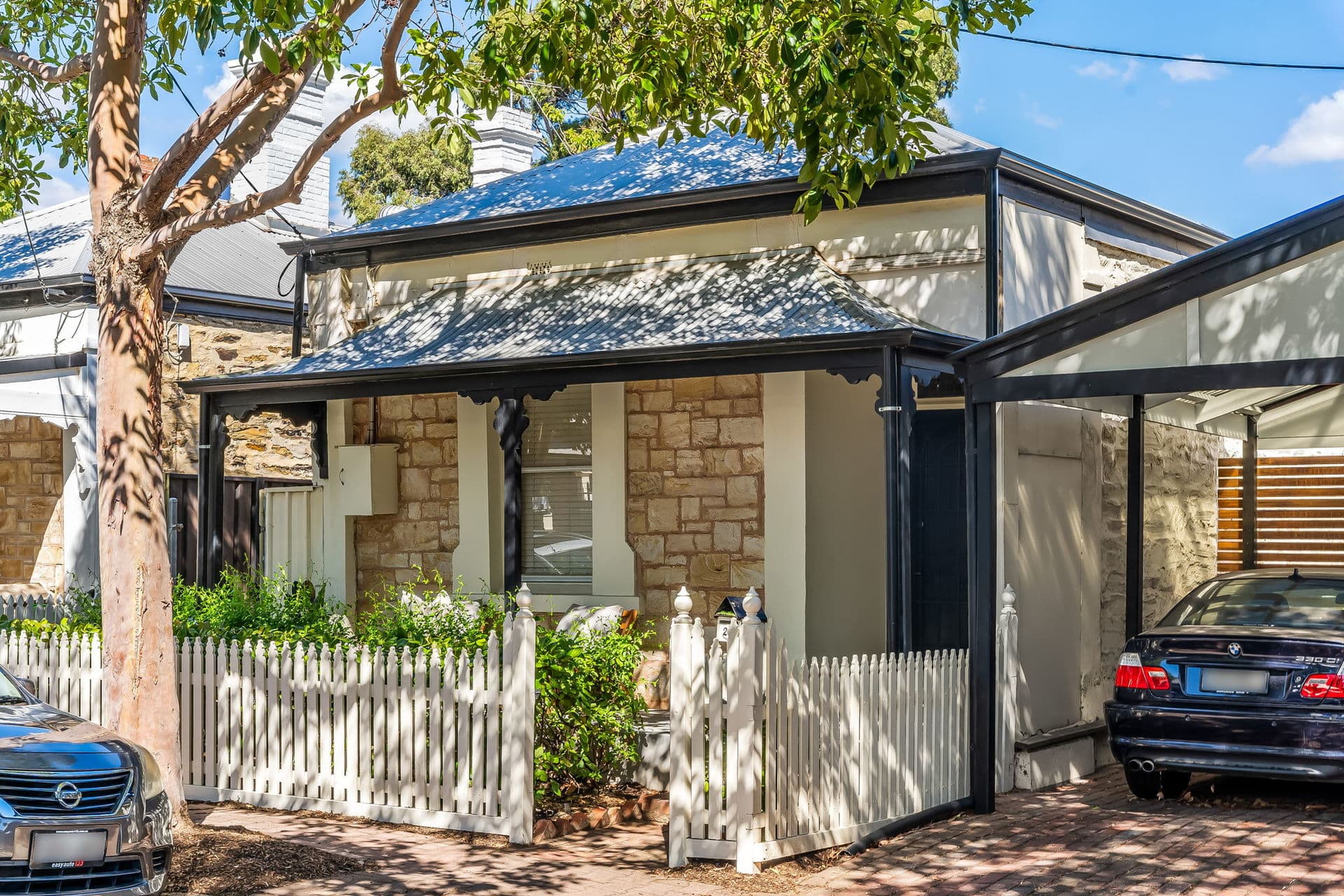 27 Kneebone Street, Goodwood - Image 1