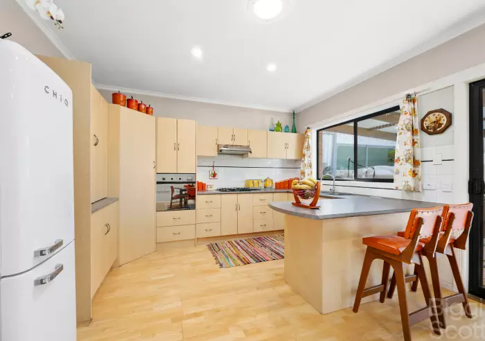 2 / 80 Anderson Street, LILYDALE VIC 3140, Mount Isa - Thumbnail 5