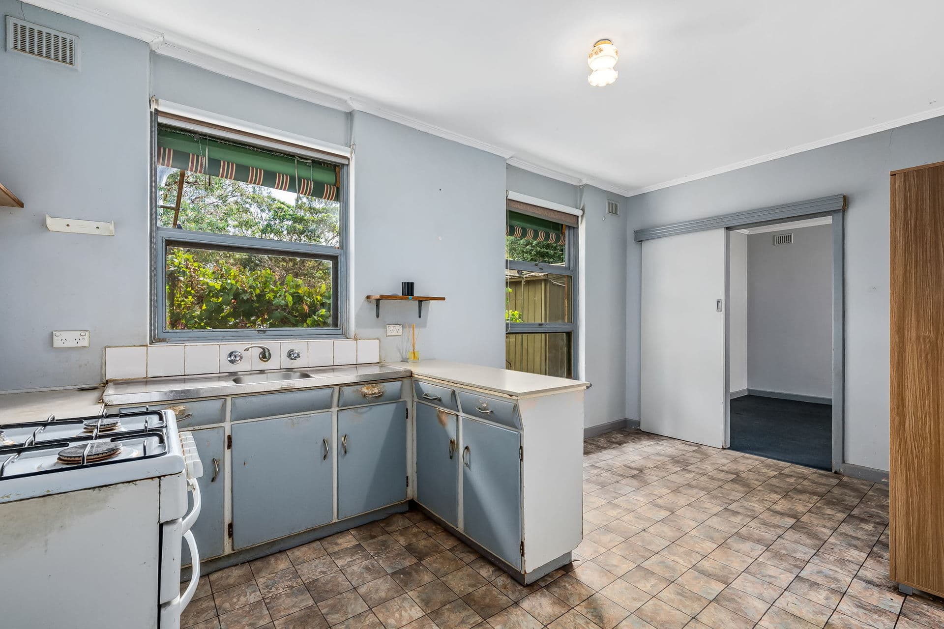 2 Limpsfield Avenue, Hawthorndene - Thumbnail 4