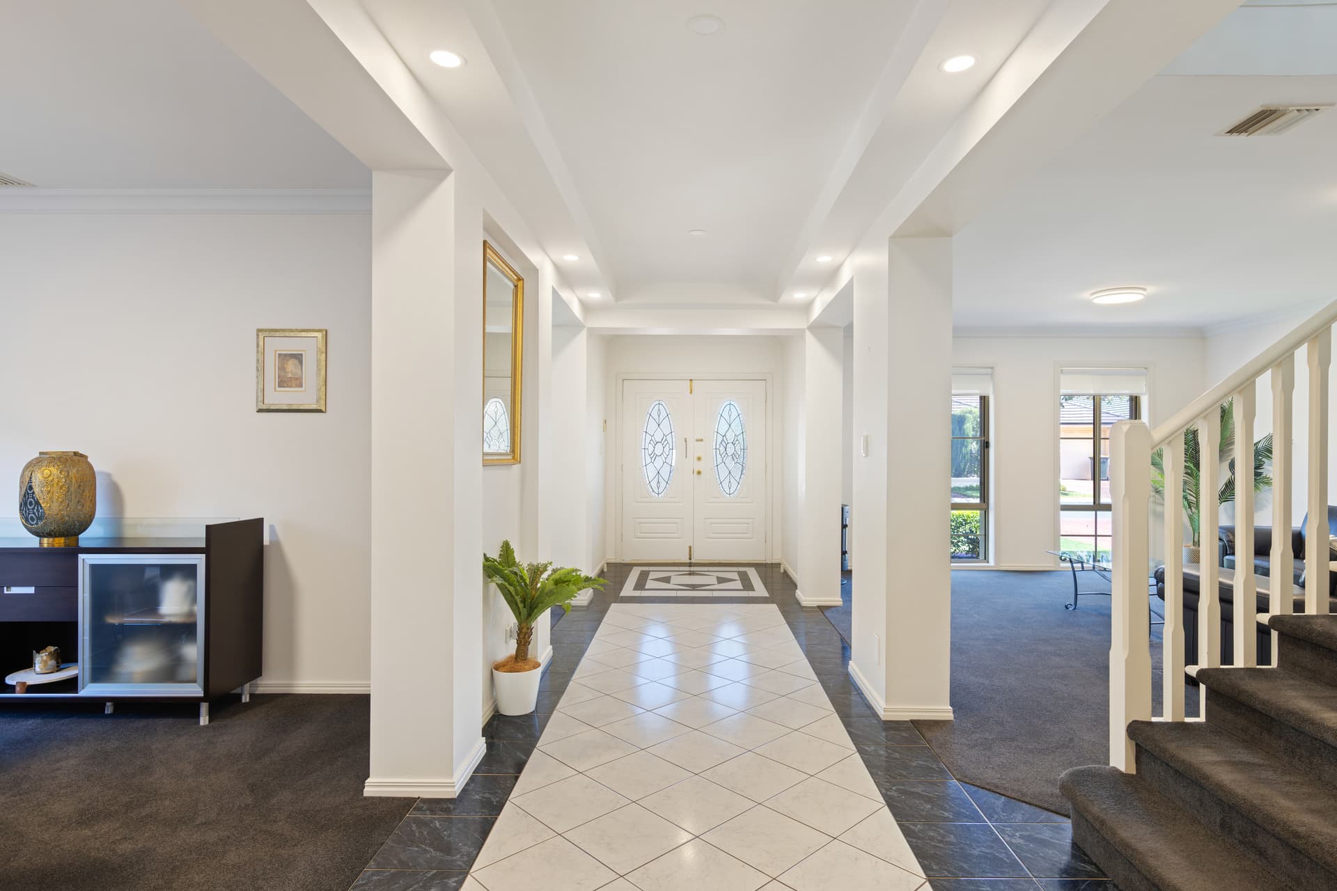 5 Caroline Drive, Allenby Gardens - Thumbnail 2