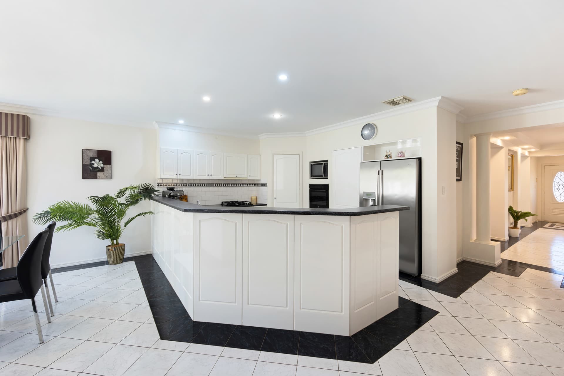 5 Caroline Drive, Allenby Gardens - Thumbnail 7