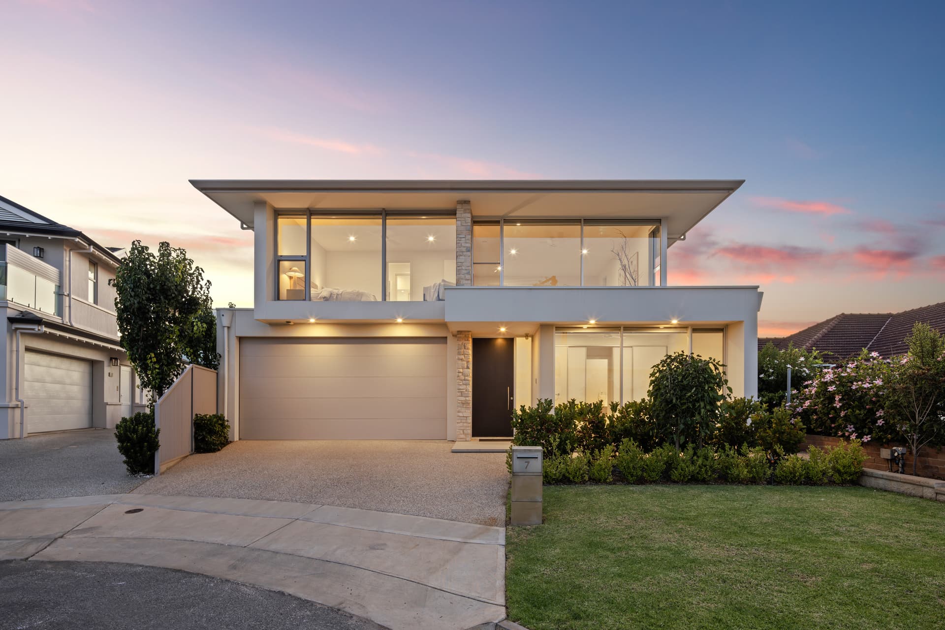7 Shirley Crescent, West Beach - Image 1
