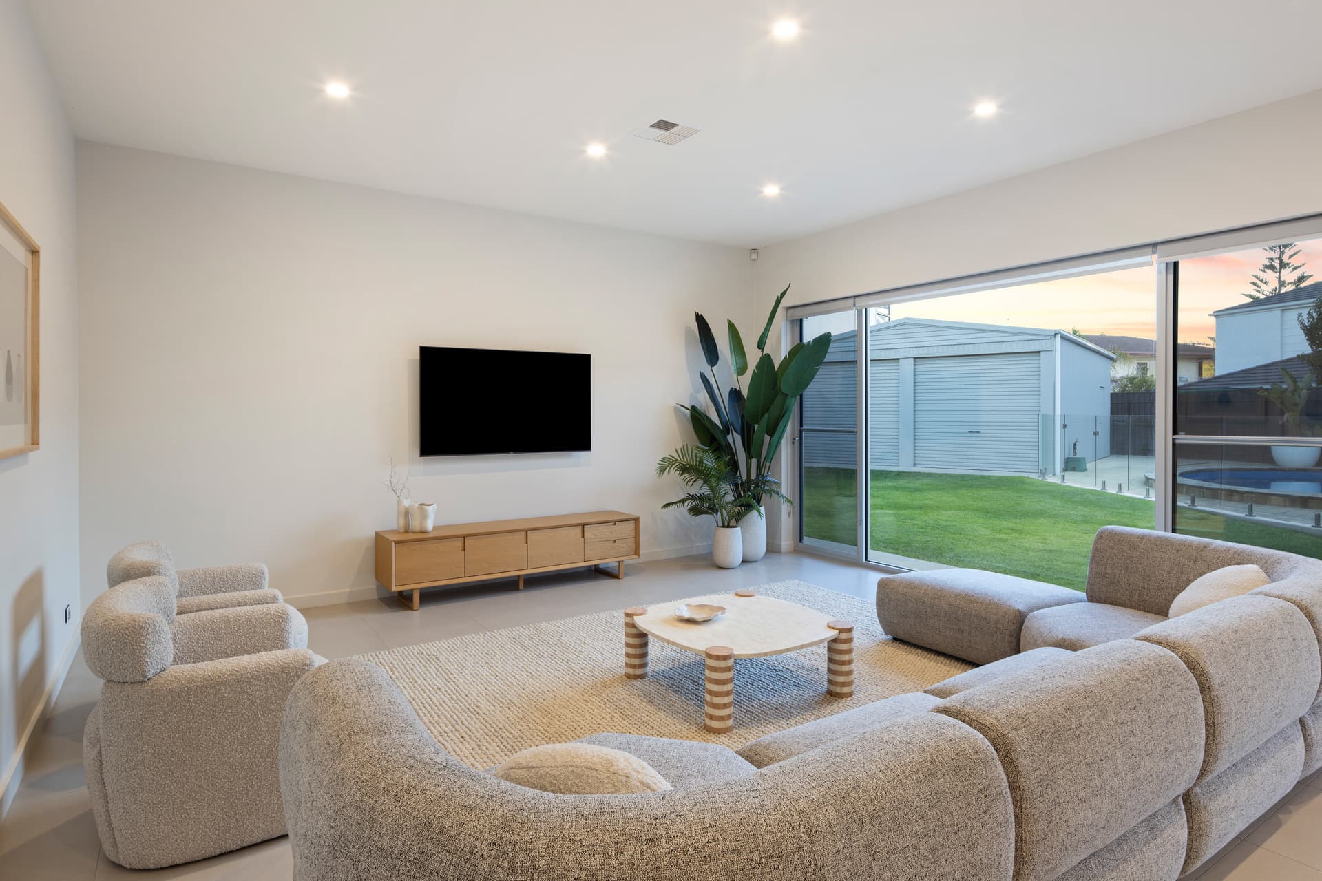7 Shirley Crescent, West Beach - Thumbnail 5