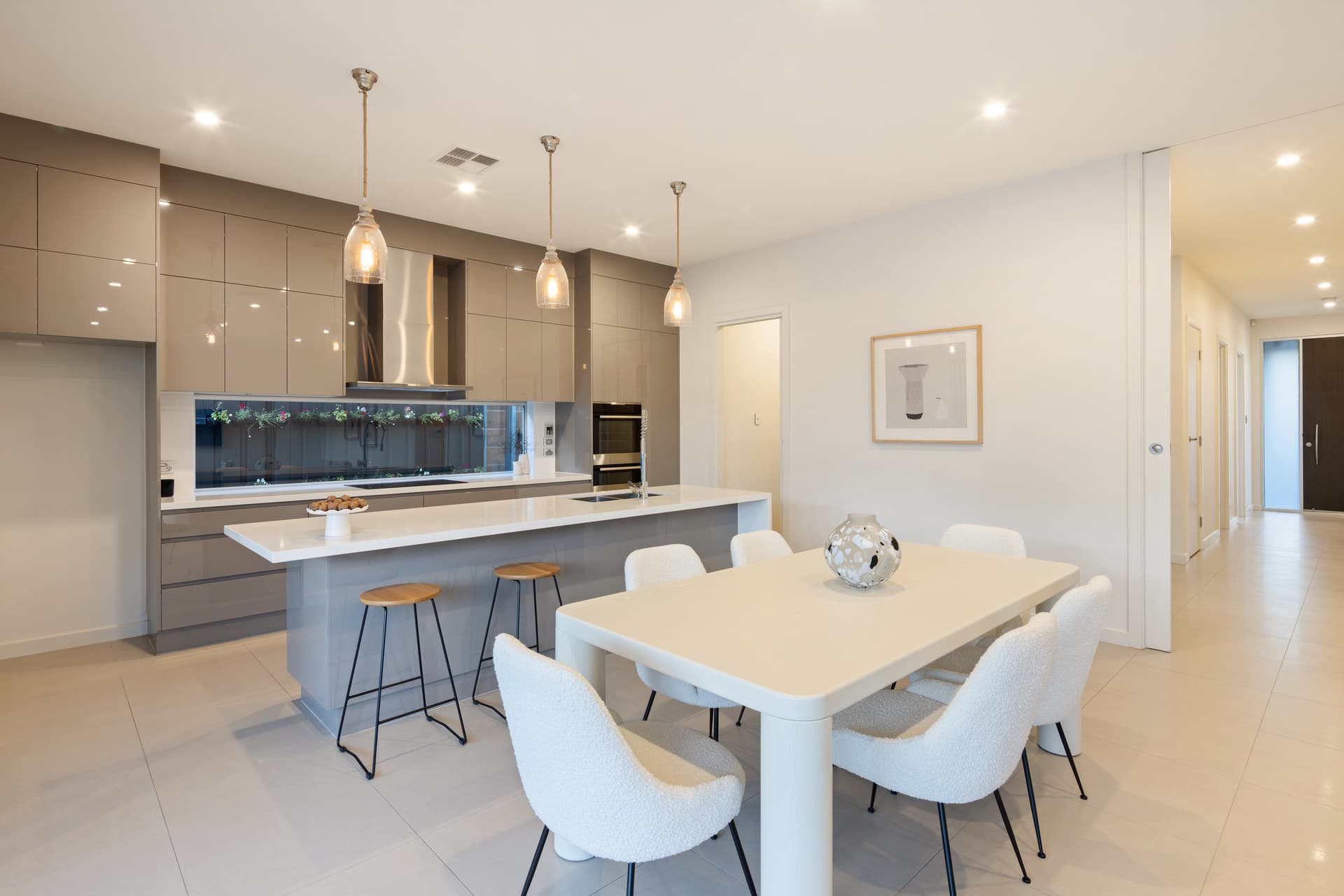 7 Shirley Crescent, West Beach - Thumbnail 8