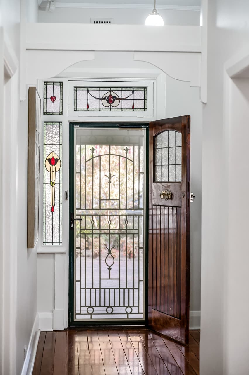 15 Elizabeth Avenue, Plympton - Thumbnail 2