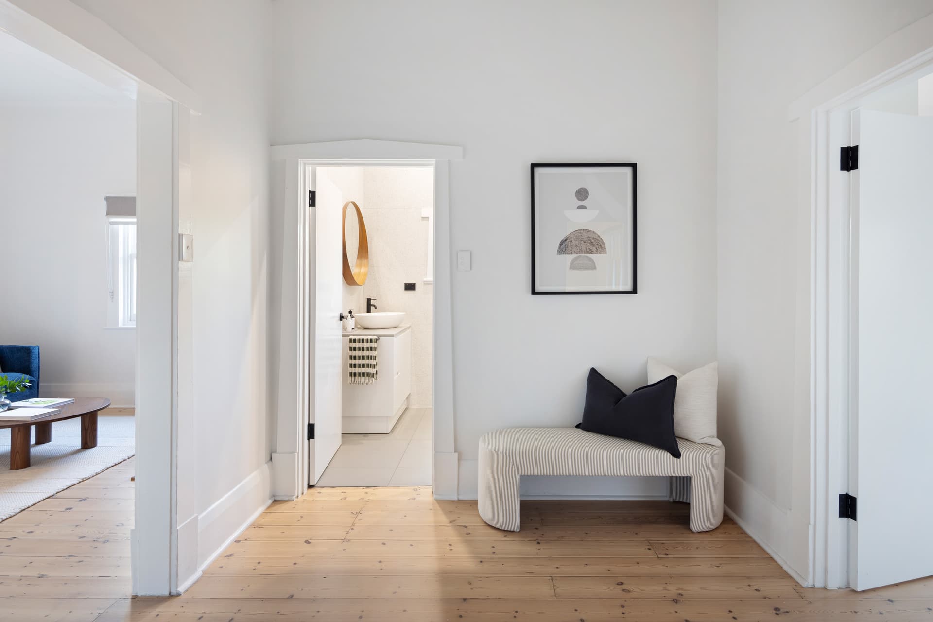 16 St Lawrence Avenue, Croydon - Thumbnail 4