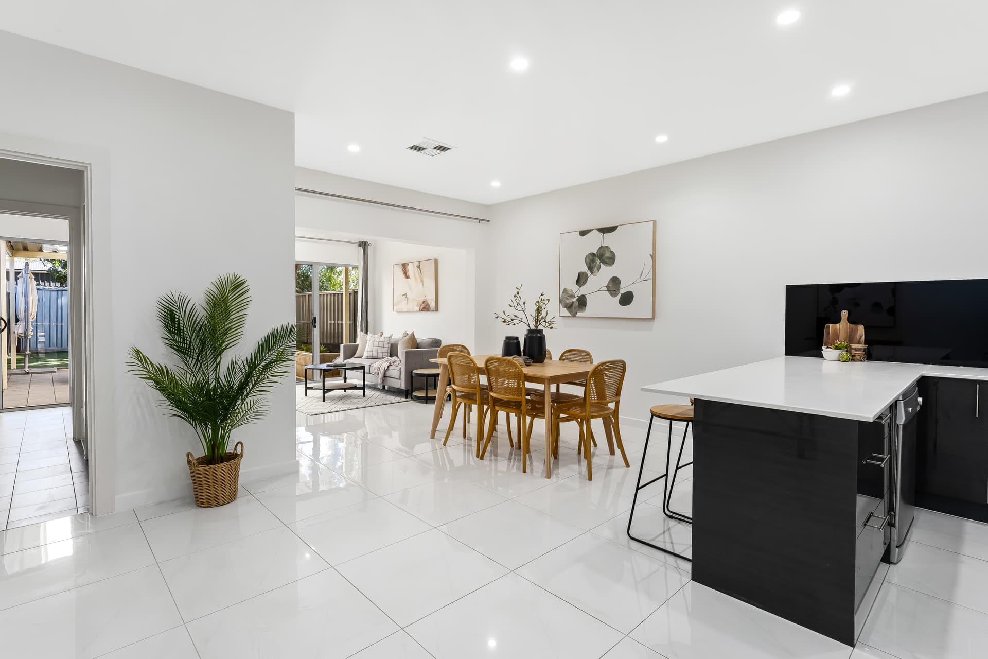 8 Gorda Place, Seacombe Gardens - Thumbnail 2