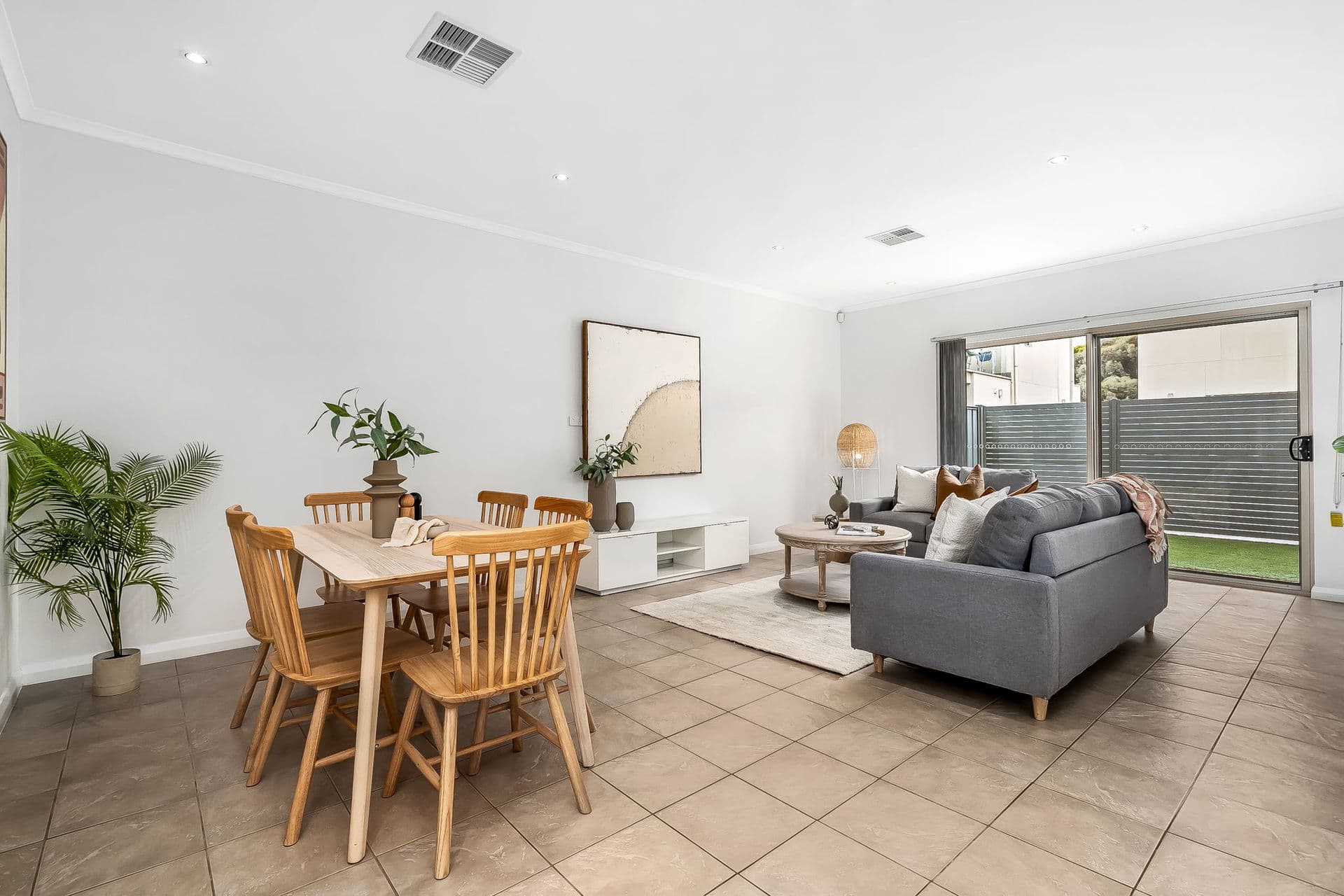 2/5 Kevin Road, Modbury - Thumbnail 2