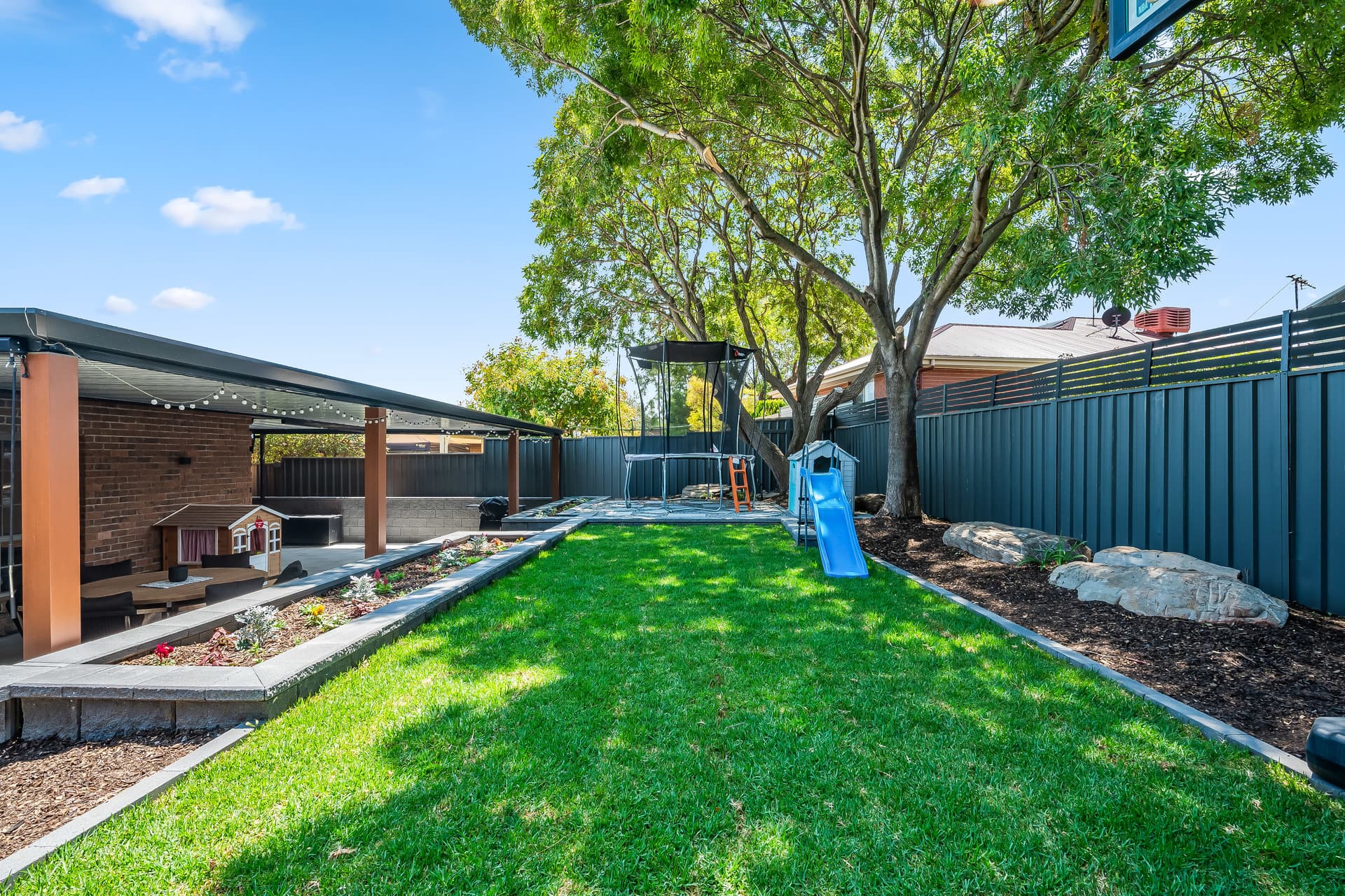 2 Glenway Road, Hallett Cove - Thumbnail 2