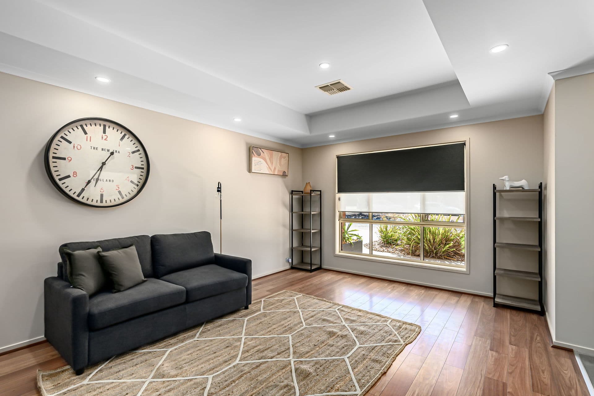 653 Grand Boulevard, Seaford - Thumbnail 7