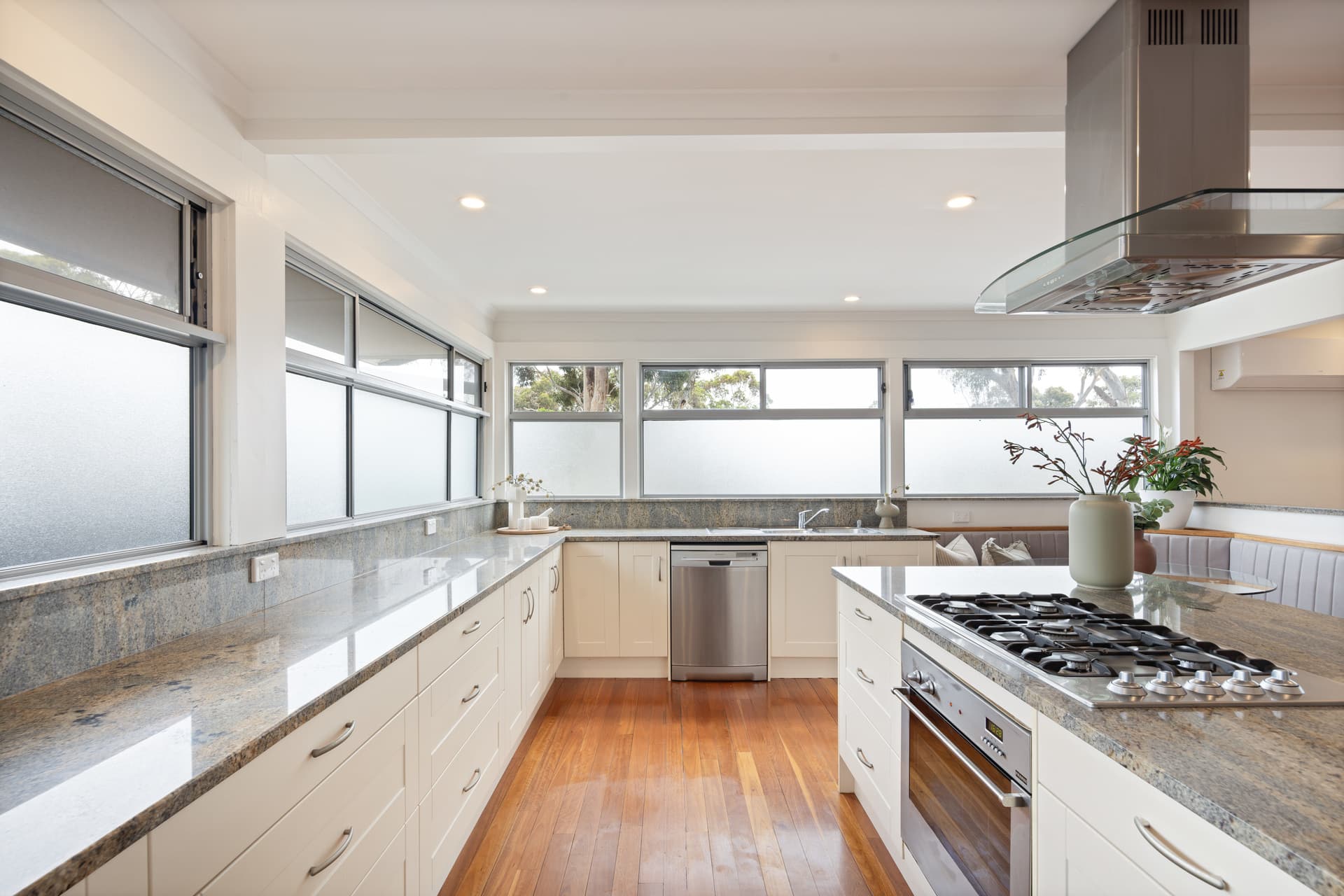 1E Horseshoe Drive, Aberfoyle Park - Thumbnail 6