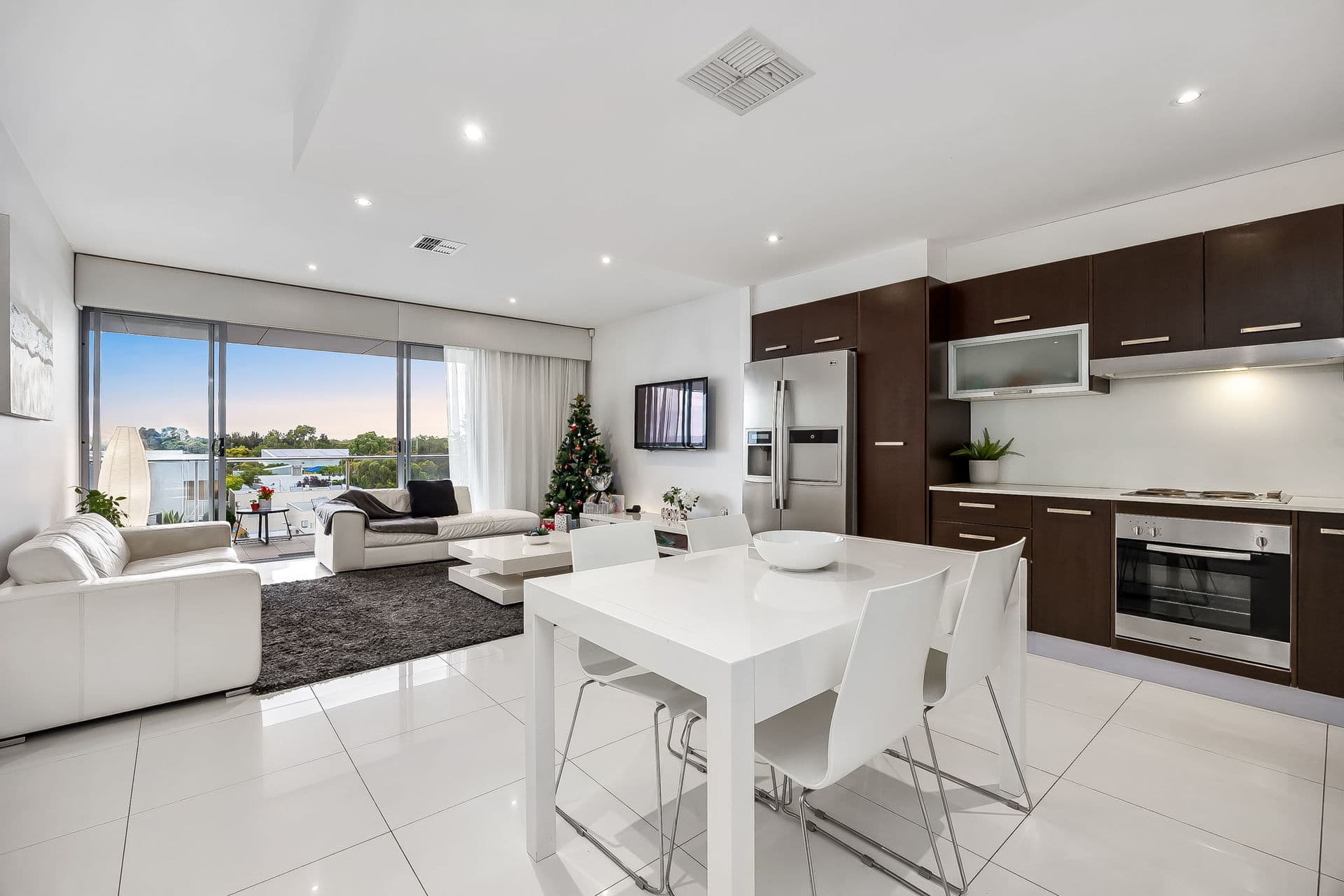 302/1-5 Euston Walk, Mawson Lakes - Thumbnail 6