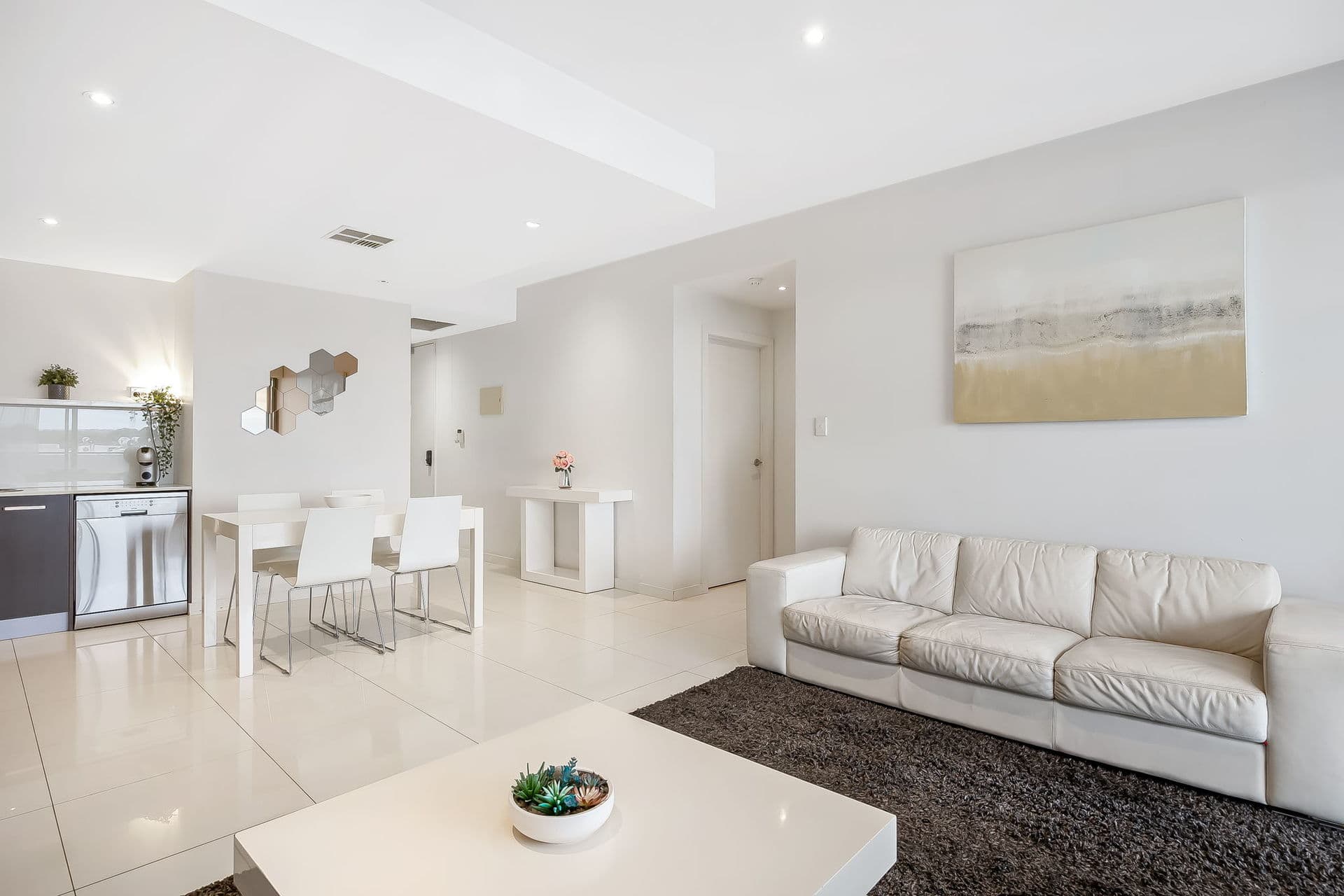 302/1-5 Euston Walk, Mawson Lakes - Thumbnail 8