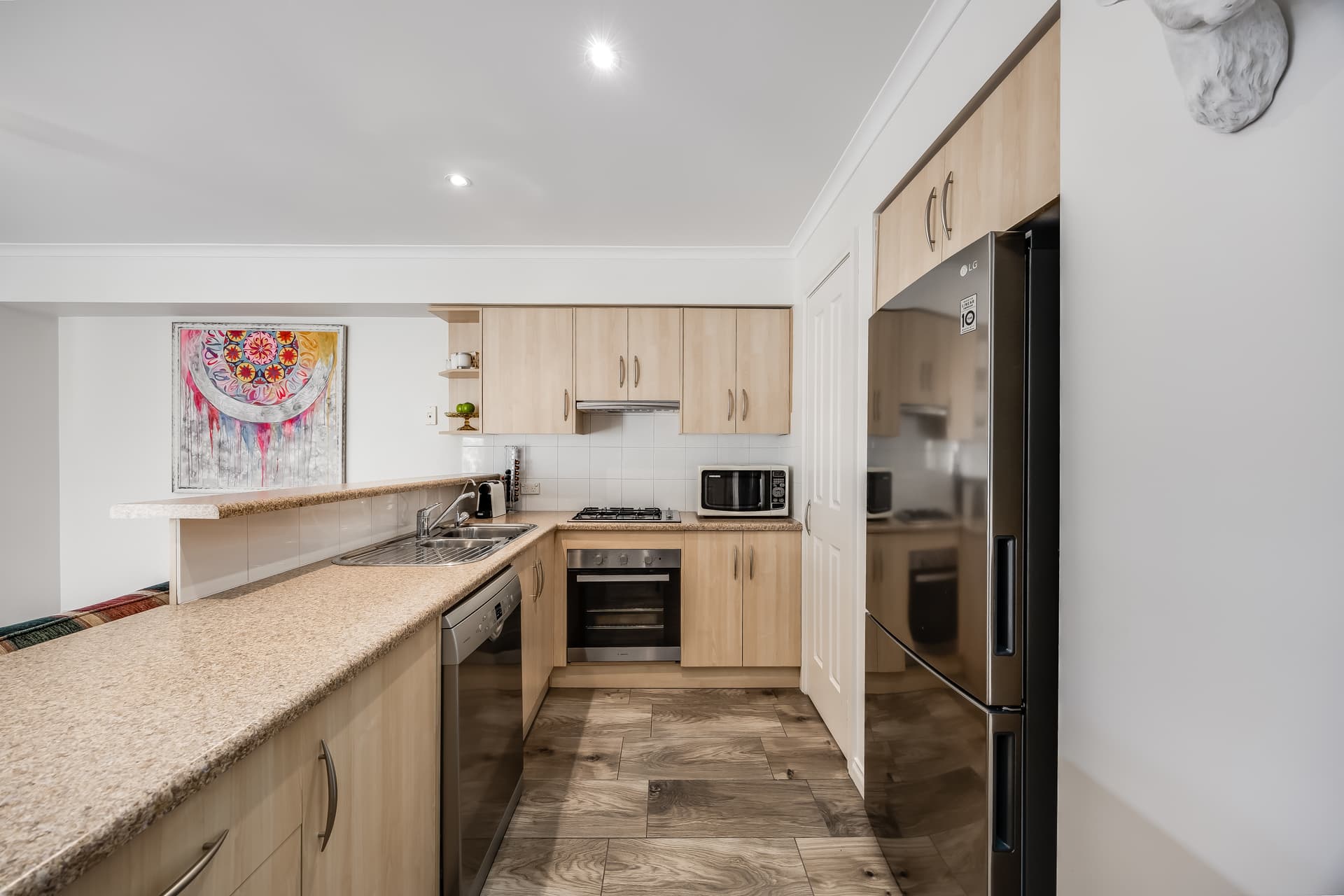 28 McFarlane Avenue, Mitchell Park - Thumbnail 2