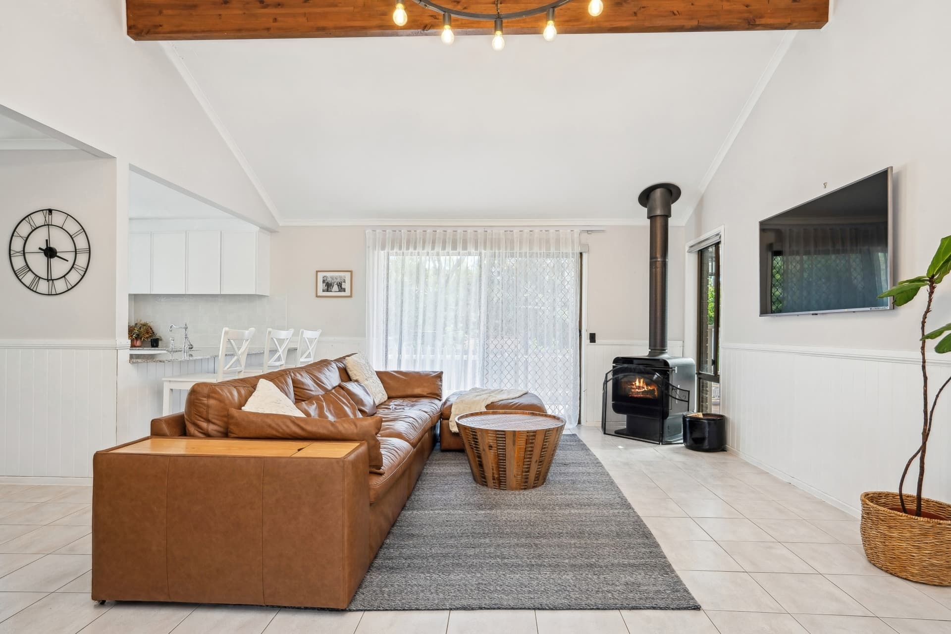 8 Ridge Place, Aberfoyle Park - Thumbnail 2
