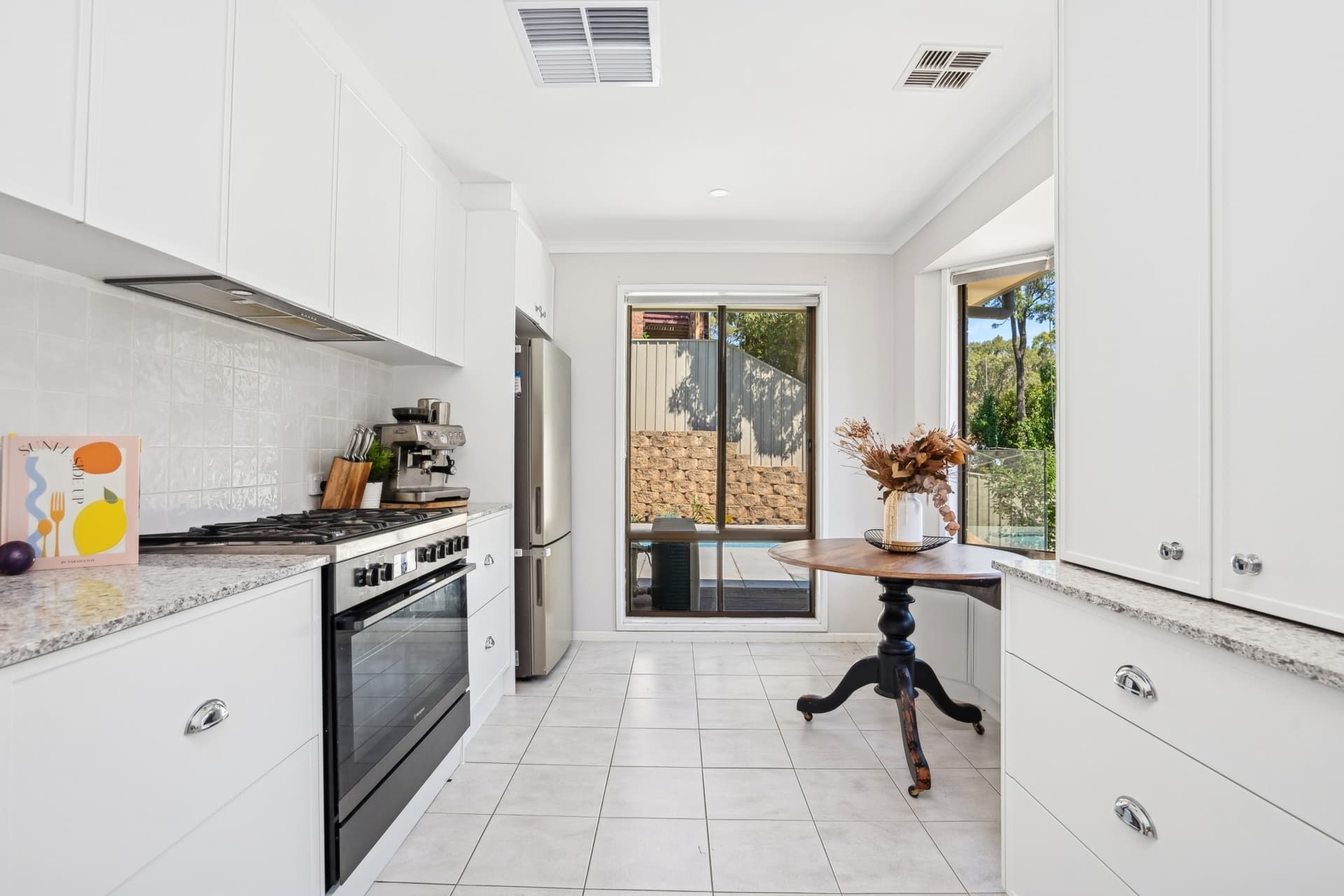 8 Ridge Place, Aberfoyle Park - Thumbnail 3
