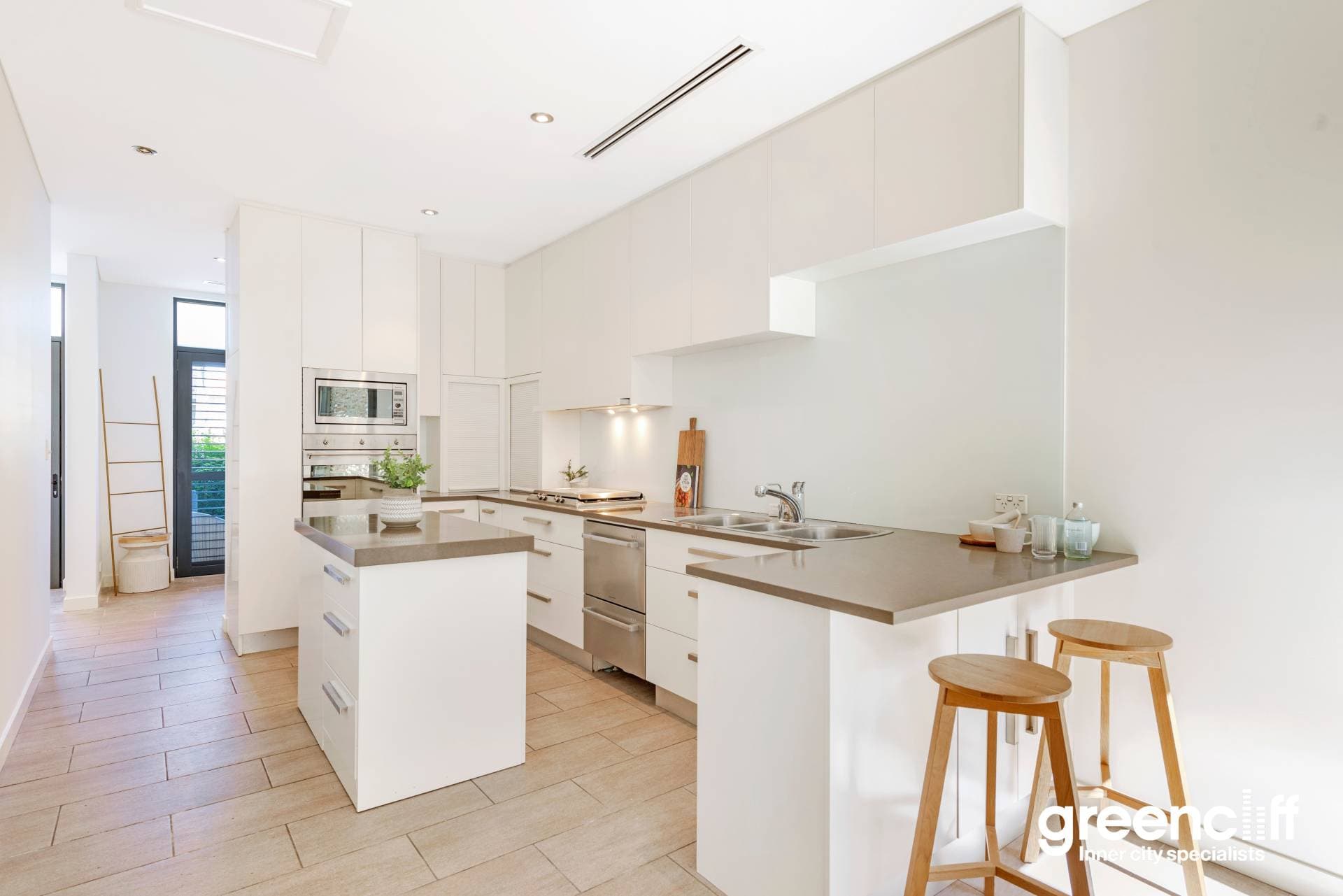 1&2, 30 Alice St, Cloncurry, Bondi Junction - Thumbnail 2