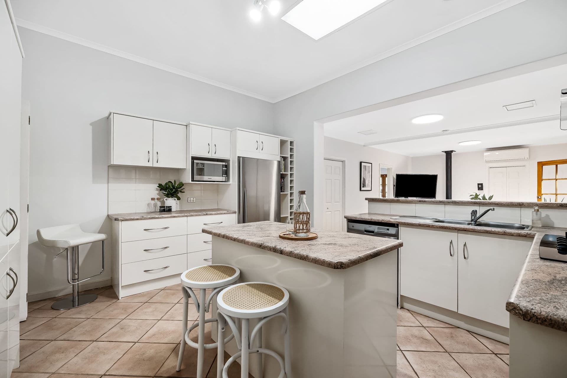2 Gowrie Avenue, Glengowrie - Thumbnail 4