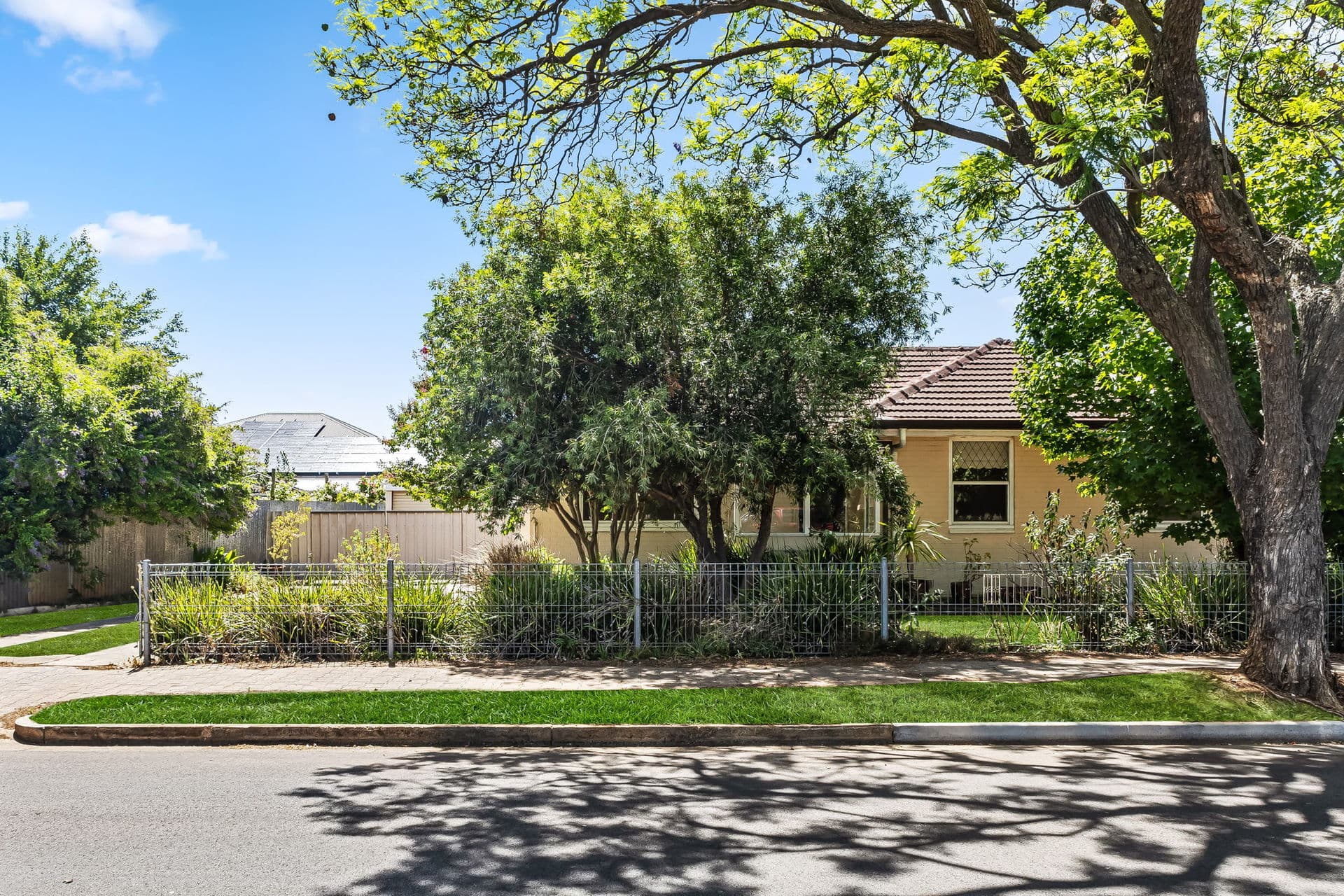 1 Solent Street, Clarence Gardens - Image 1
