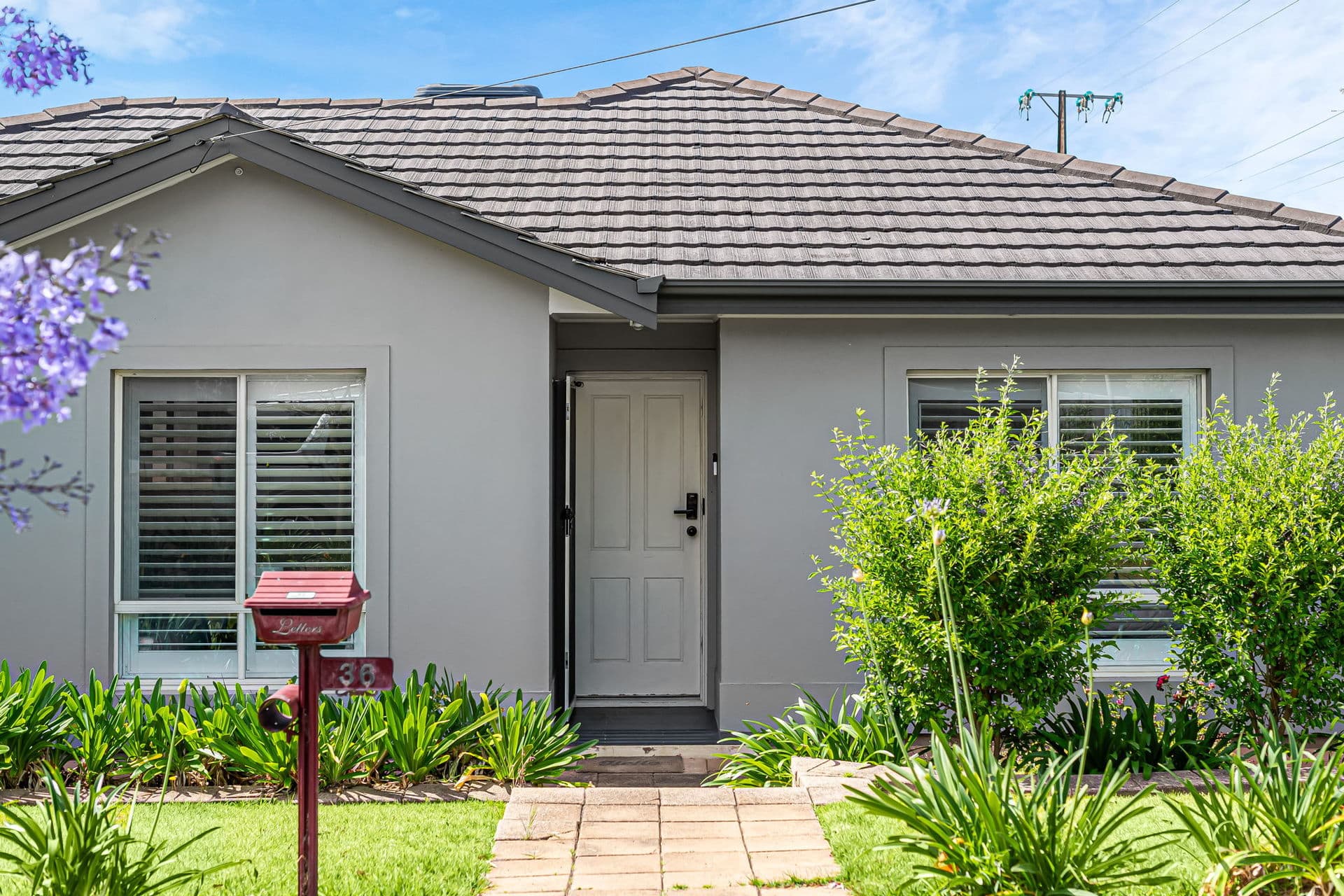 36 Benny Crescent, South Brighton - Thumbnail 2