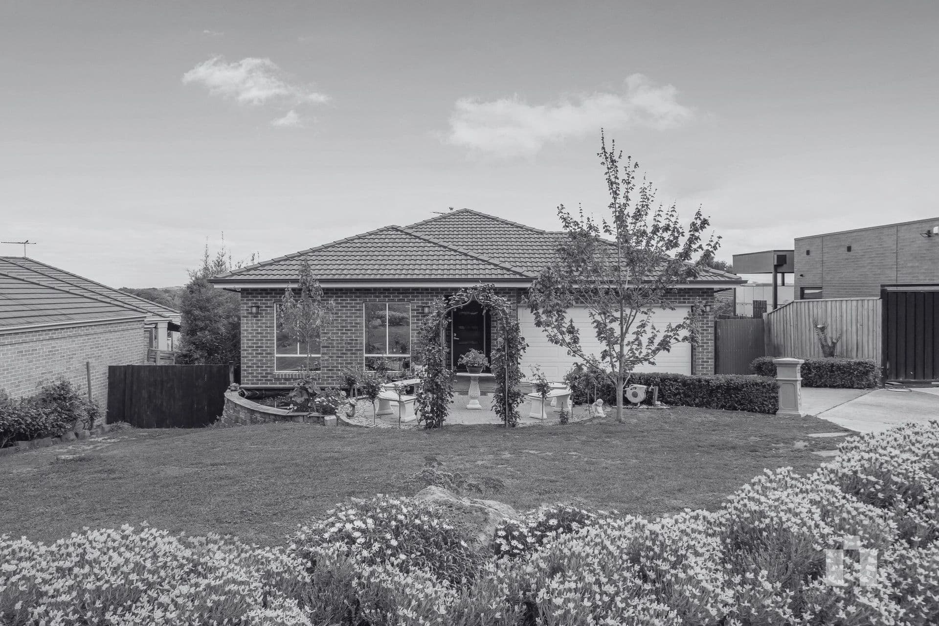 2 Laterra Place, Doreen - Image 1
