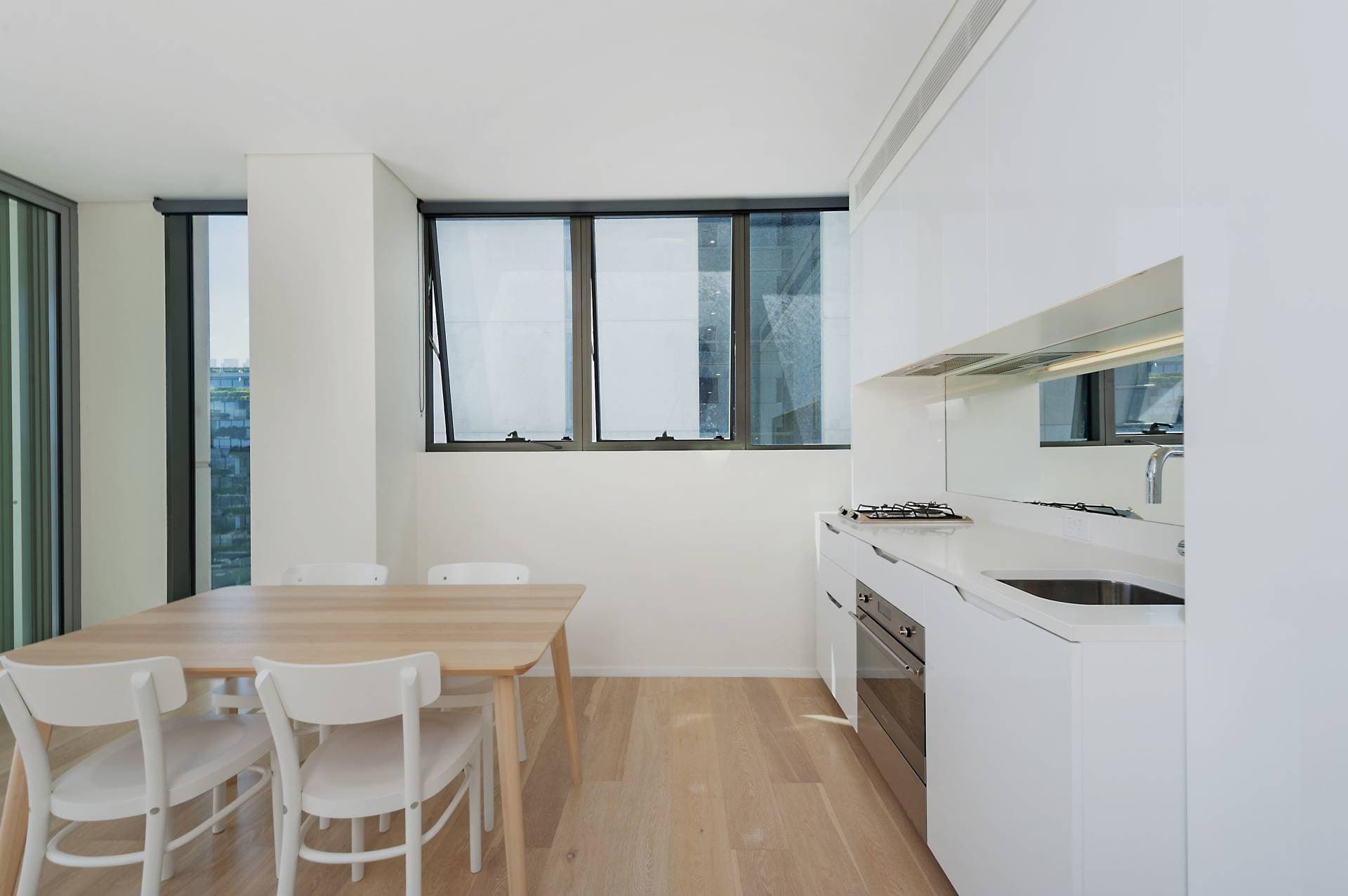 1503, 18 Park Lane, Chippendale - Thumbnail 3