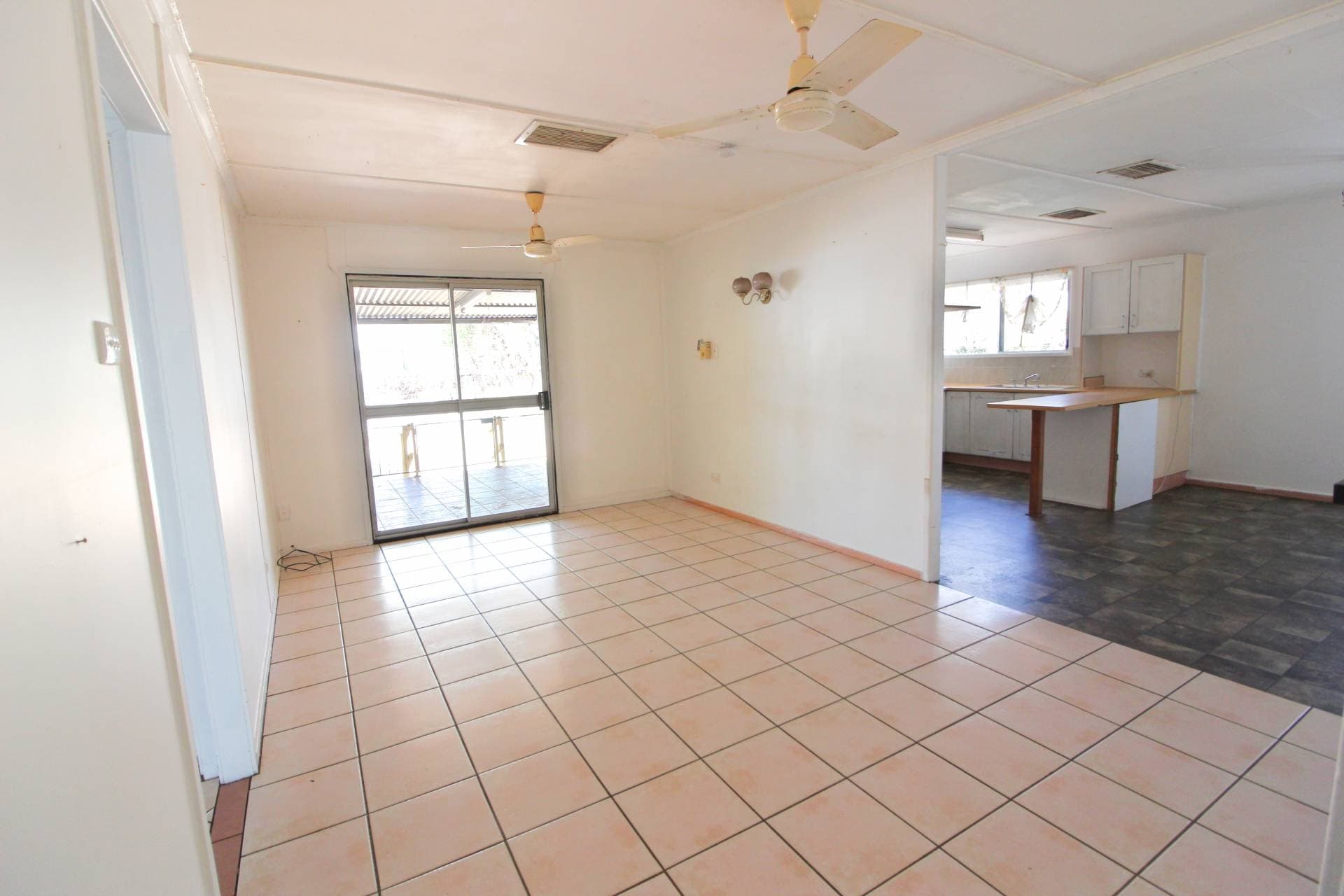 14 Epsilon Avenue, Mount Isa, Mount Isa - Thumbnail 8