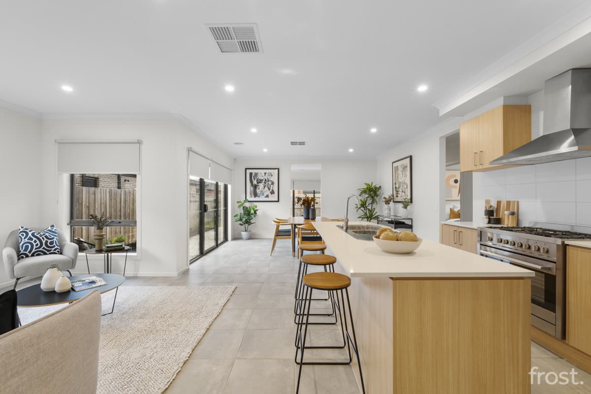 1A/26 Ross Street, Wallan - Thumbnail 2
