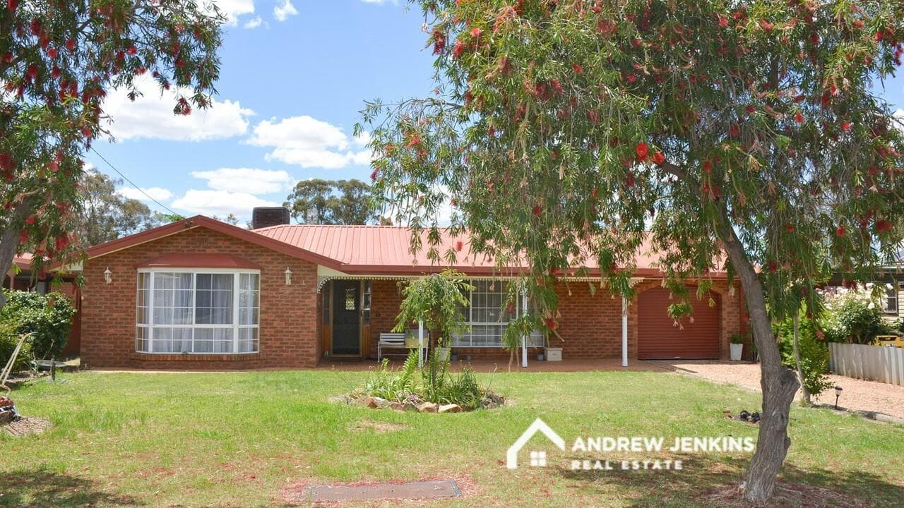 15 Corcoran St, Berrigan - Image 1