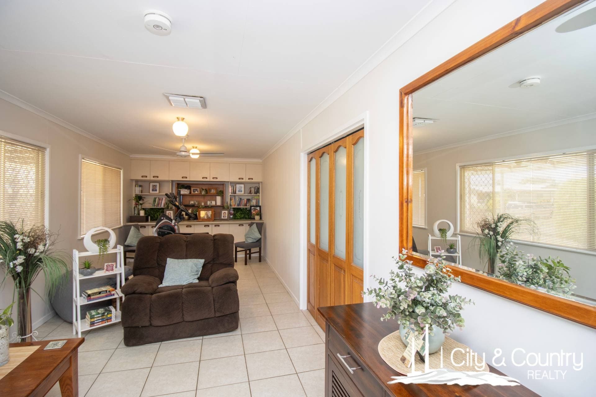 11 Paterson Crescent, Mount Isa, Mount Isa - Thumbnail 5