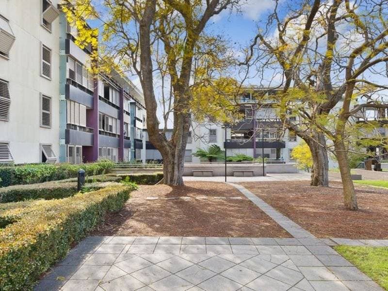 2201, 4 Sterling Circuit, Concord - Thumbnail 5